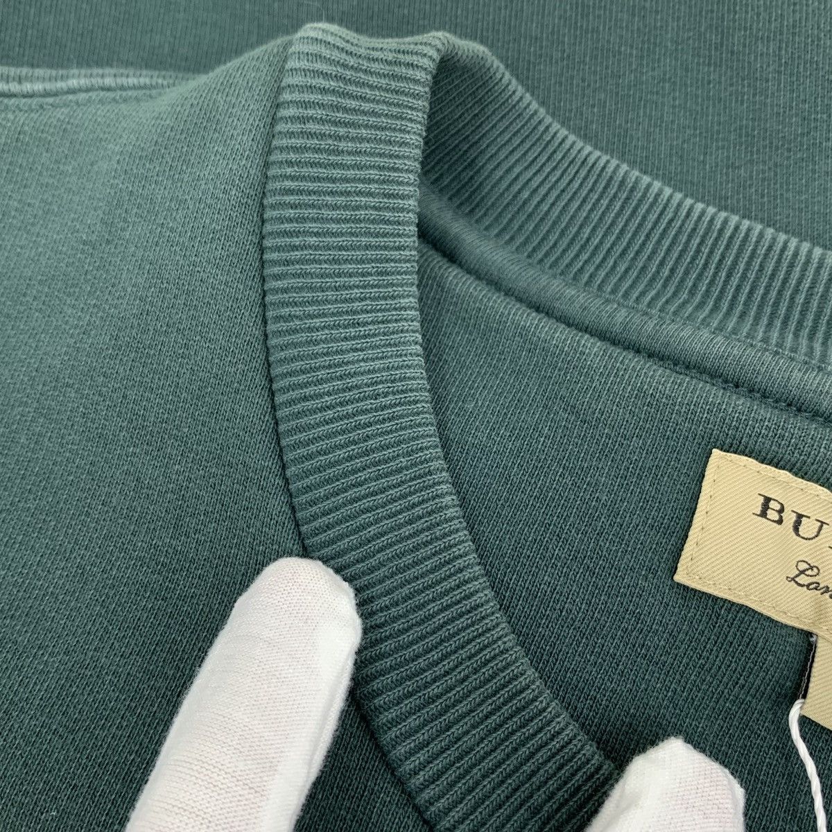 Burberry Burberry Dark Green Logo Horse Long Sleeve Sweatshirt K26WX Size US L / EU 52-54 / 3 - 8 Thumbnail