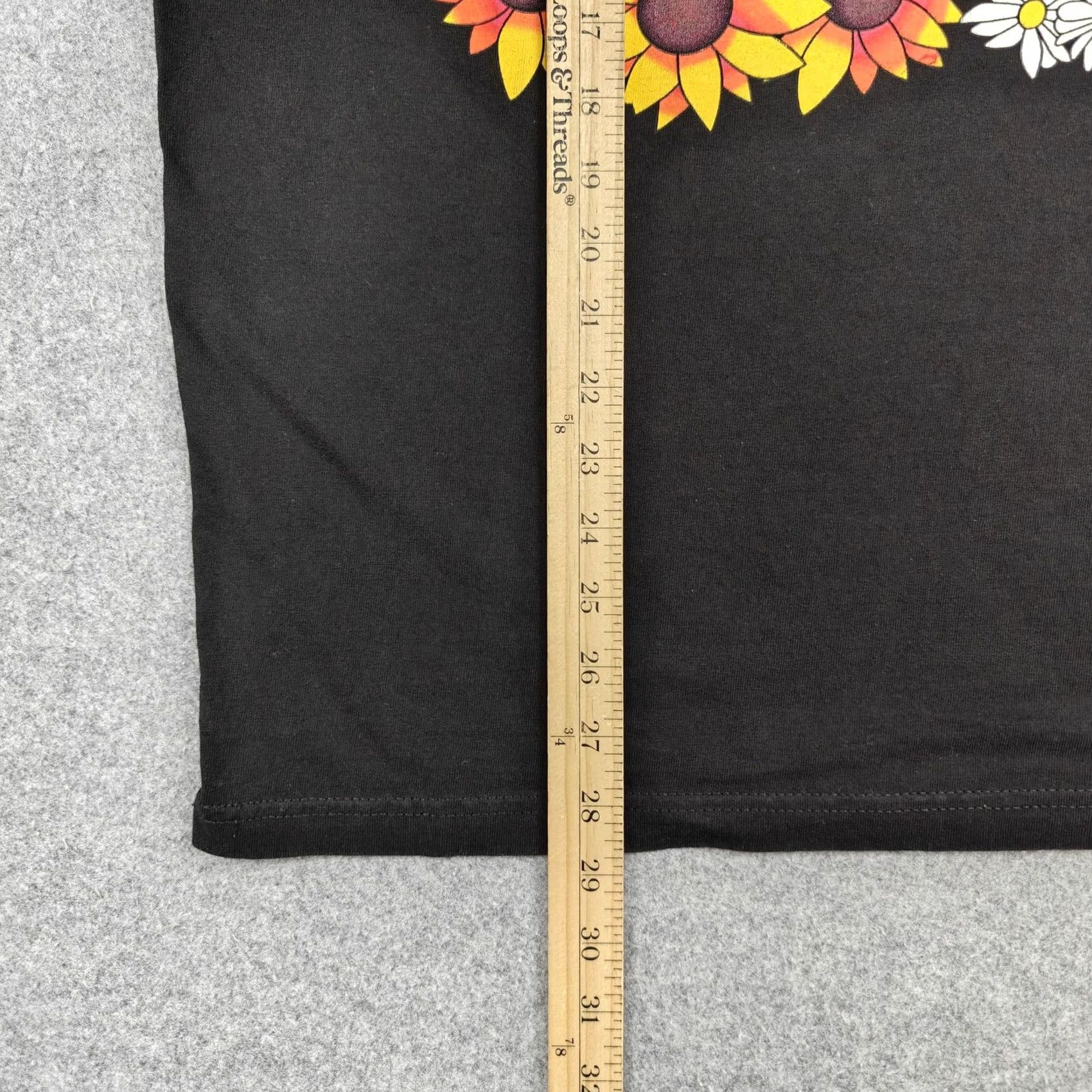 Sunflower Grizzly Shirt Mens L Black Flaming Heart Sunflower Floral Graphic Tee Skate Size US L / EU 52-54 / 3 - 7 Thumbnail