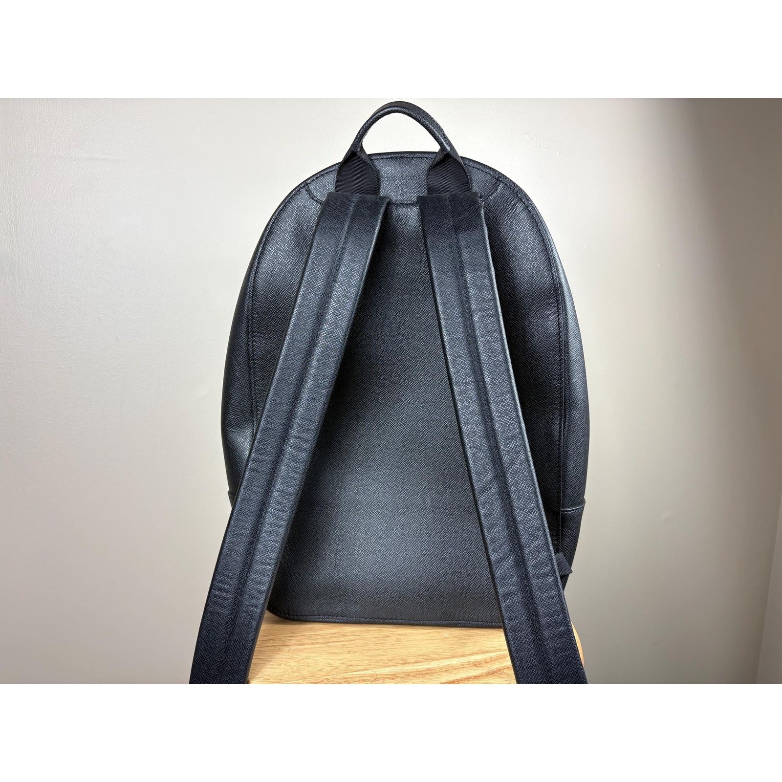 Louis Vuitton Authentic Louis Vuitton Taiga Leather Alex Black Backpack Size ONE SIZE - 3 Thumbnail