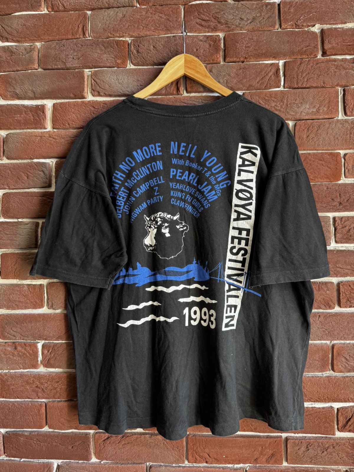 Band Tees Vintage Kalvoya festival shirt 90s Pearl Jam Faith No more Size US L / EU 52-54 / 3 - 2 Thumbnail