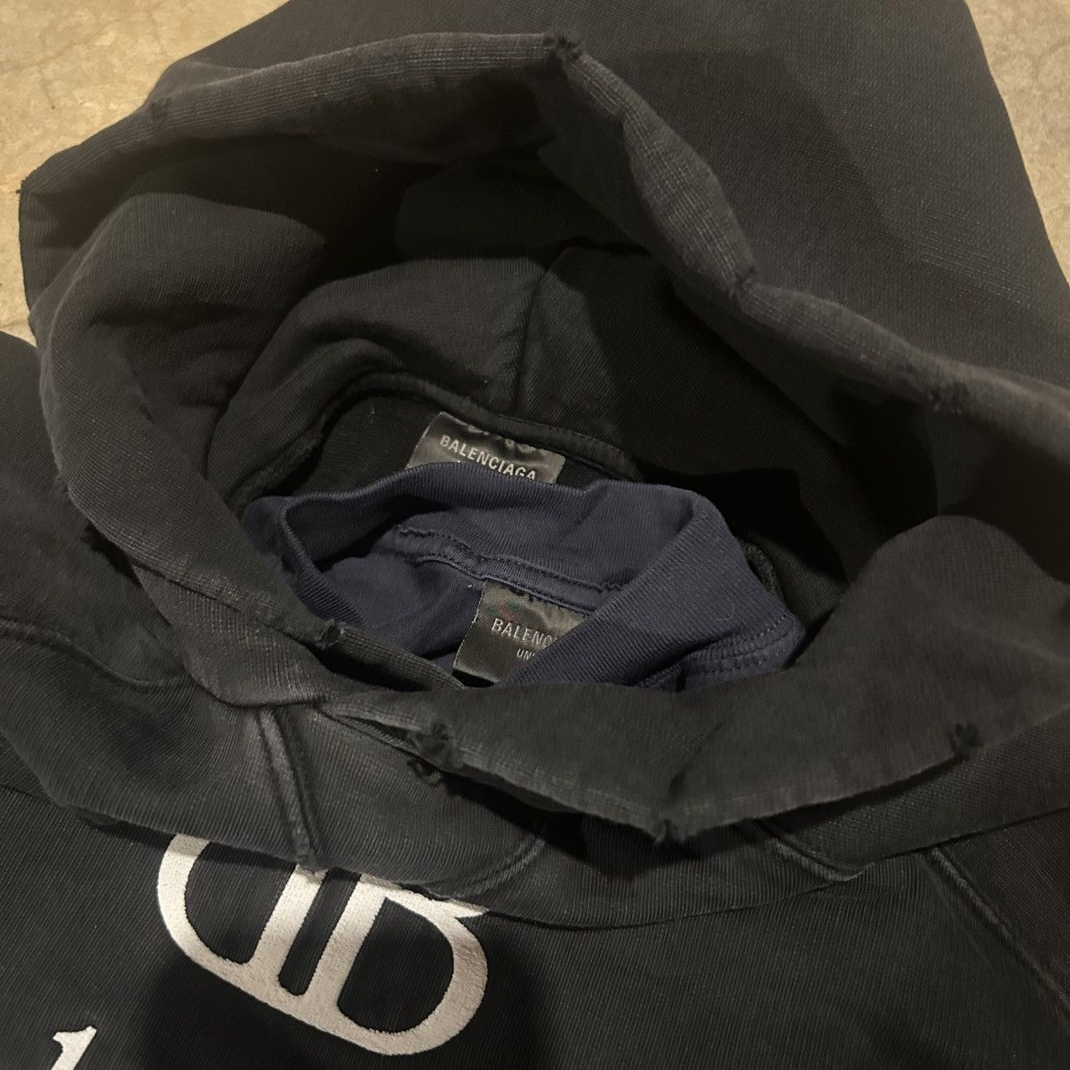 Balenciaga × Designer RARE Balenciaga “Be Different” Layered Oversized Hoodie Size US S / EU 44-46 / 1 - 10 Thumbnail