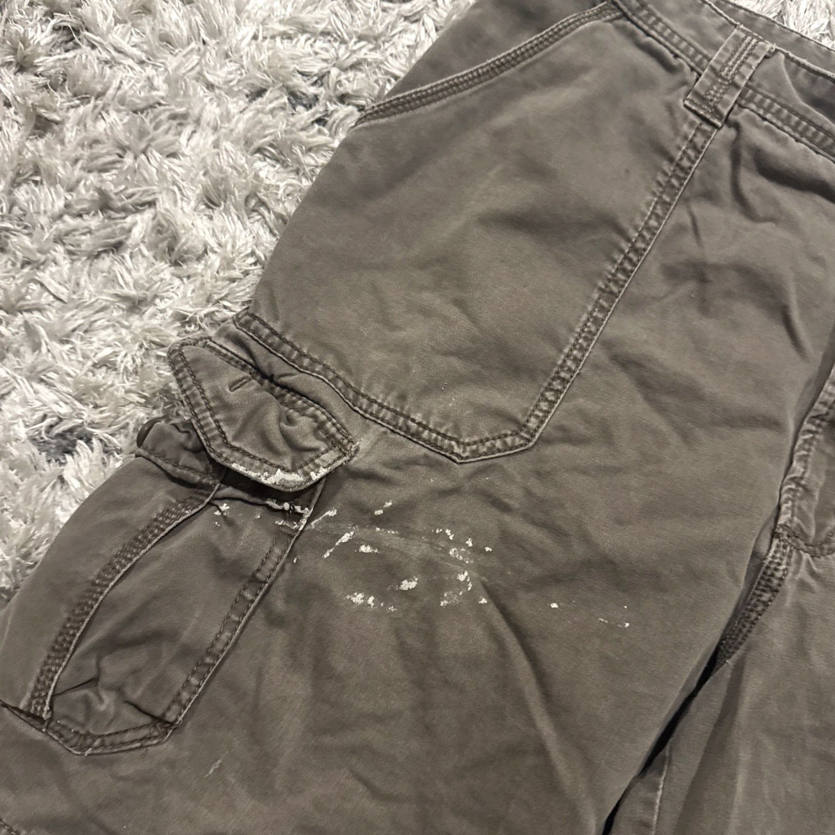 Van Heusen VINTAGE Van Heusen Cargo Shorts Men 34 Brown 00’s Y2K AS-IS Stained HTF Size 34 Mens Size US 34 / EU 50 - 3 Thumbnail