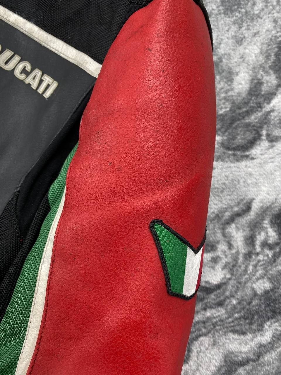 Ducati Ducati Leather Moto Jacket Men Size L Black/ Red Size US L / EU 52-54 / 3 - 9 Thumbnail