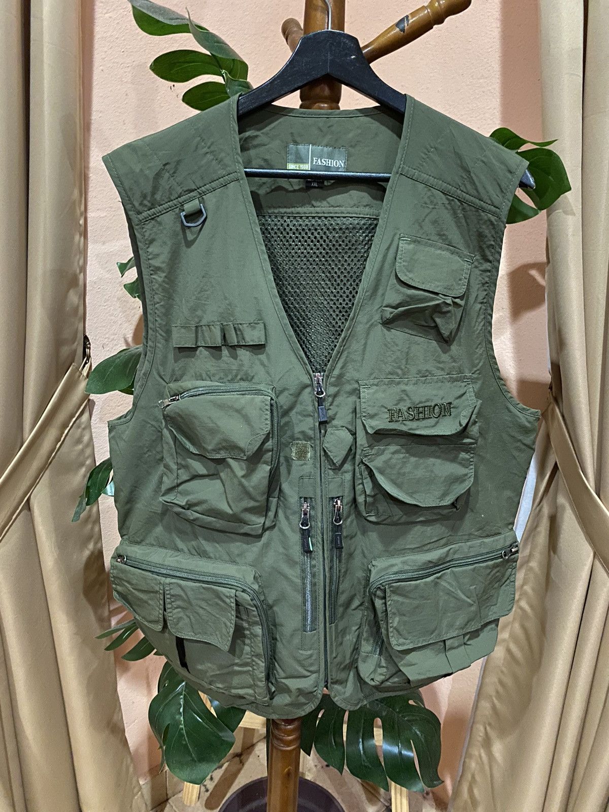 Other Olive Green Utility Vest with Multiple Pockets – Fishing Size US XXL / EU 58 / 5 - 1 Thumbnail