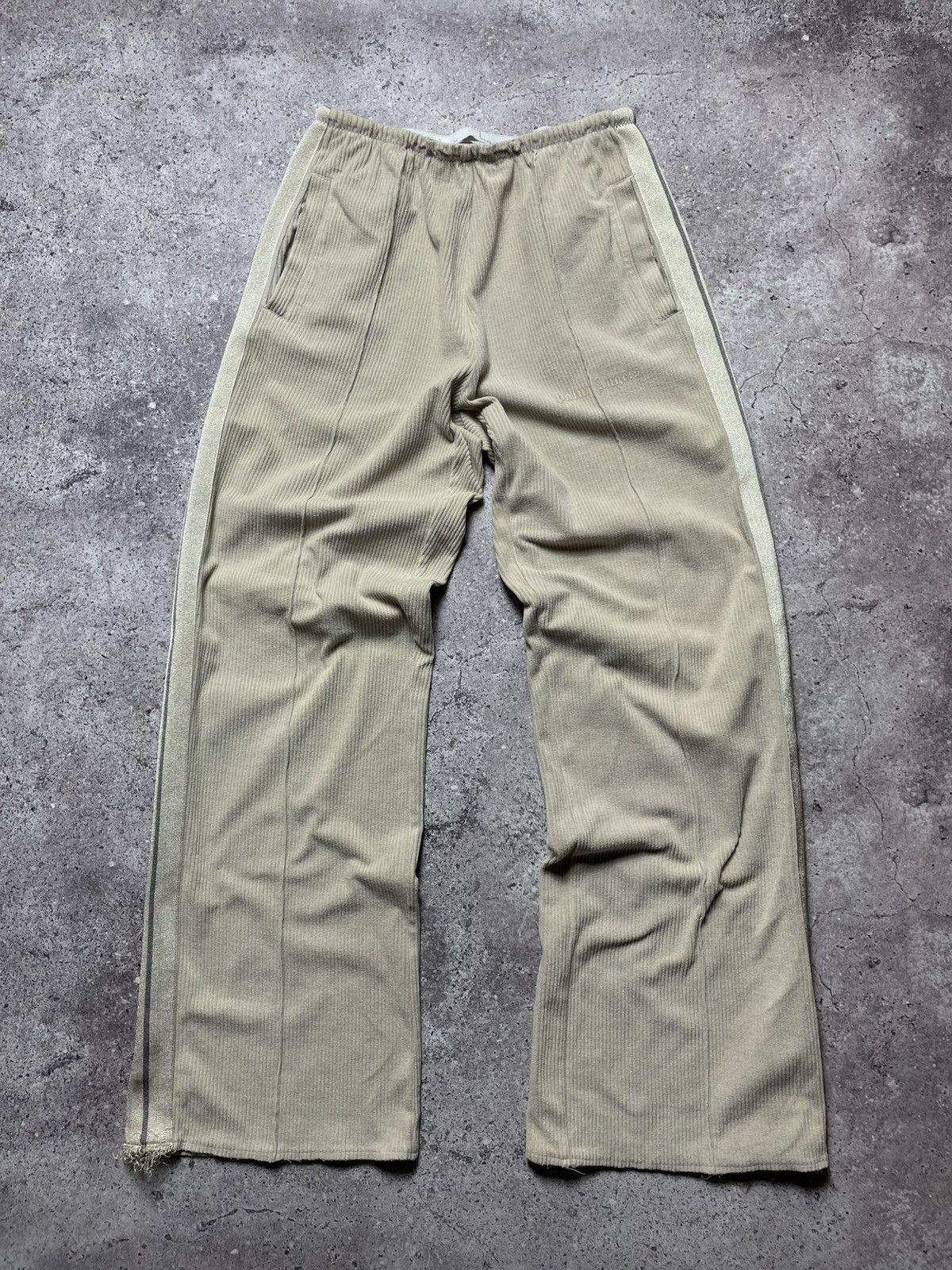 Palm Angels Palm Angels cream corduroy Track Pants Size 28" / US 6 / IT 42 - 2 Thumbnail