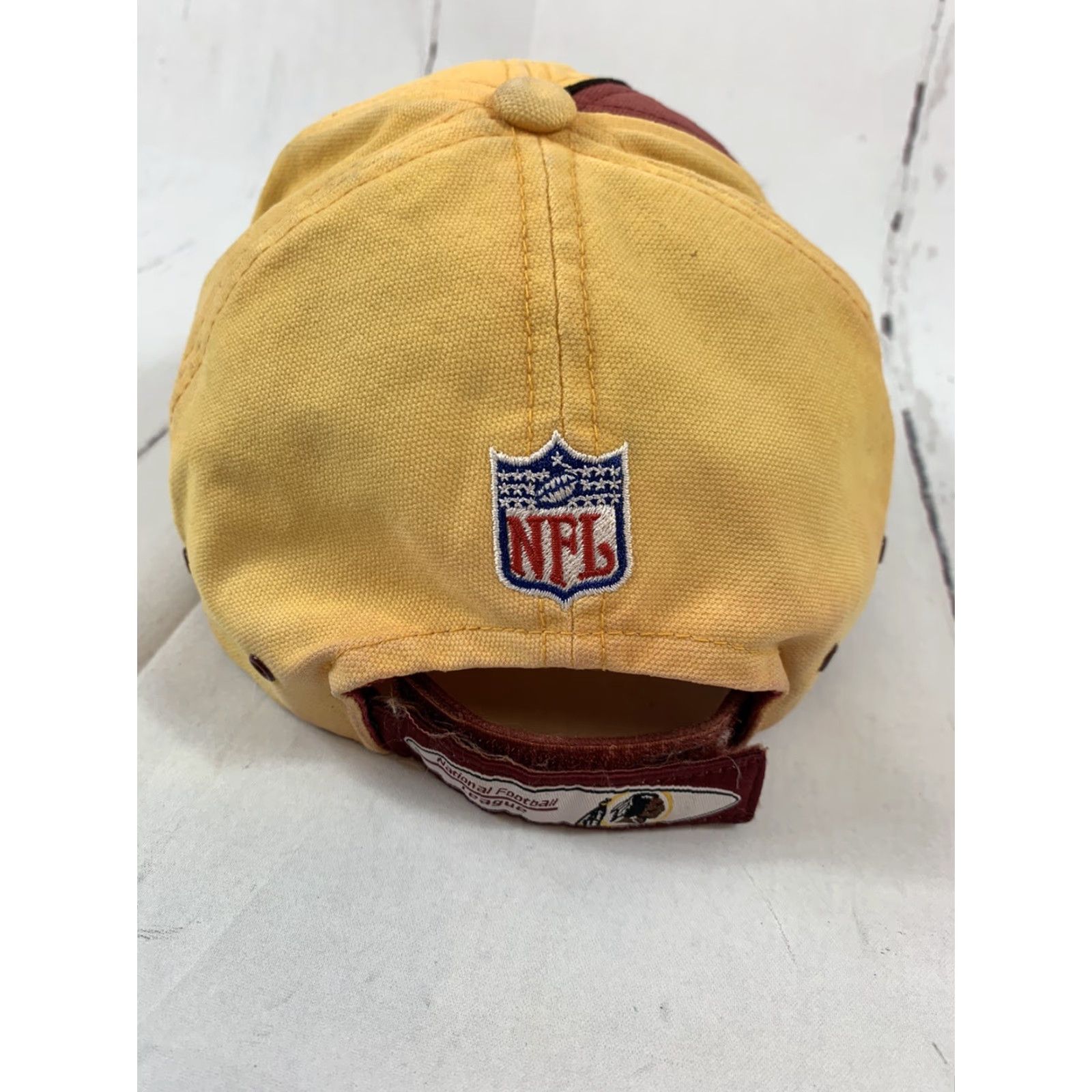 Reebok VINTAGE Reebok Washington Red Skins Pro Line Hat Cap One Size Red Men Baseball Cap Football Theme Mens Size ONE SIZE - 4 Thumbnail