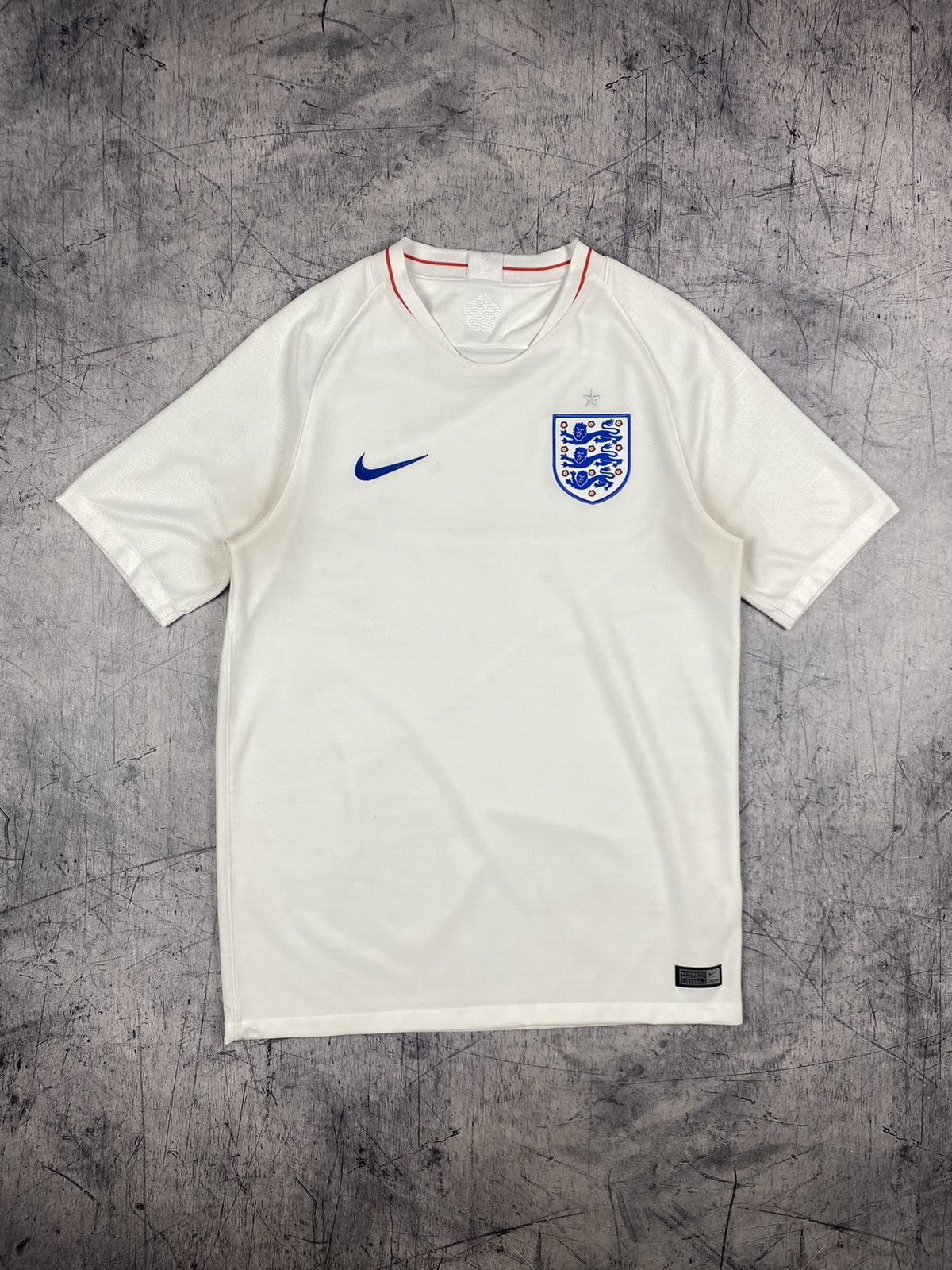 Nike Nike England Soccer Jersey Tee T Shirt Size M Size US M / EU 48-50 / 2 - 2 Thumbnail