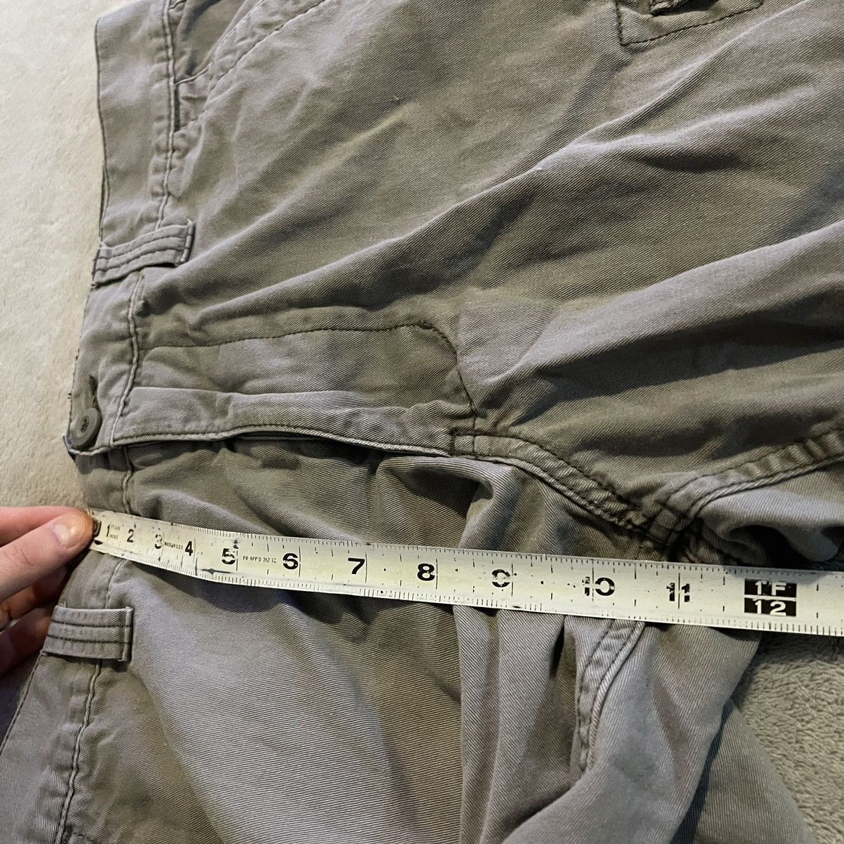 U.S. Polo Assn. US Polo Assn Mens Gray Cargo Shorts Size 36 Military Style Size US 36 / EU 52 - 8 Thumbnail
