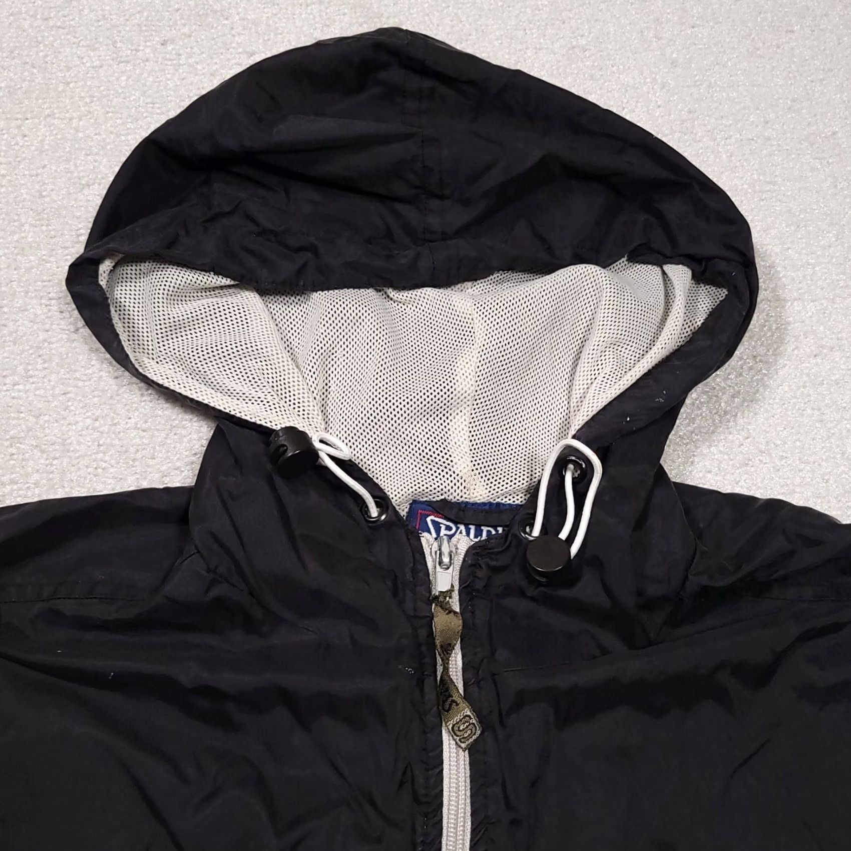 Spalding VINTAGE Spalding Jacket Mens Large Black Sleeveless Windbreaker Hooded 90s Size US L / EU 52-54 / 3 - 5 Thumbnail
