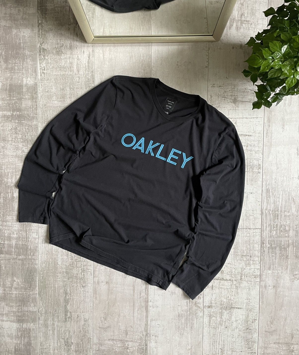 Oakley × Vintage Oakley Long Sleeve Vintage Y2K 00’s Big Printed Logo Size US S / EU 44-46 / 1 - 1 Thumbnail