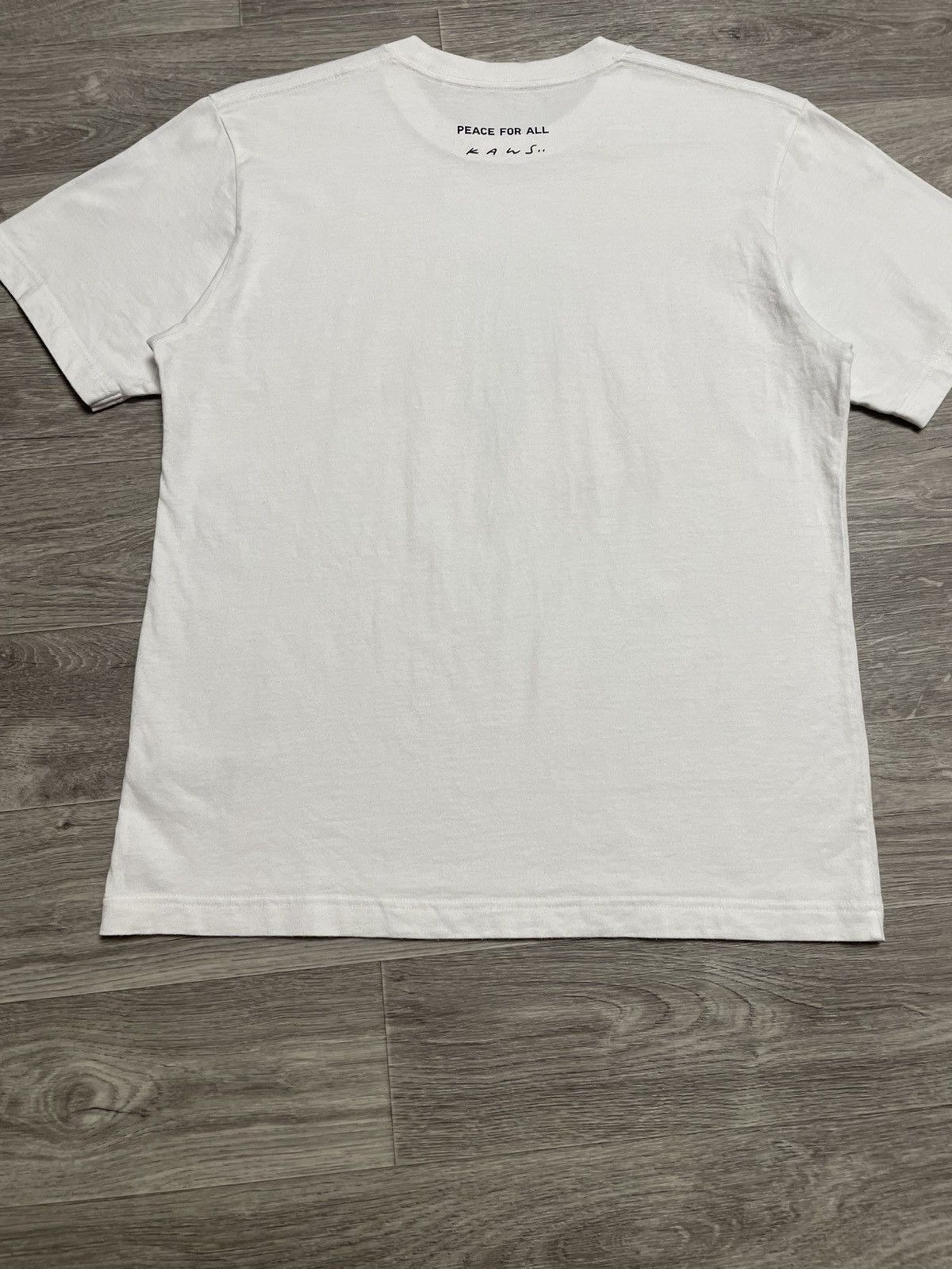 Kaws × Uniqlo Kaws x Uniqlo Peace For All T-Shirt Size US M / EU 48-50 / 2 - 12 Thumbnail