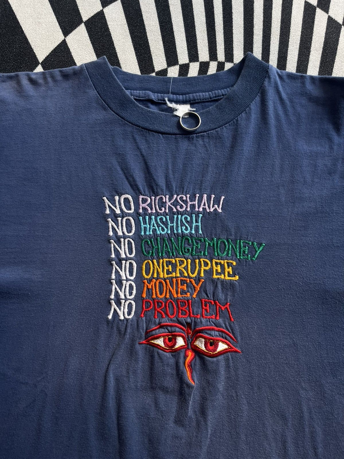 Arts & Science Vintage Souvenir Hippie/Boho Style 90’s Tshirt Size US XL / EU 56 / 4 - 5 Thumbnail