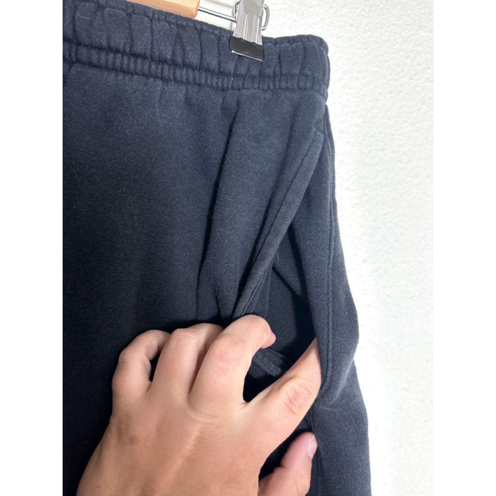Nike Nike Pants Mens Medium Black Club Fleece Joggers Sweatpants Workout 30x28 Size US 31 - 6 Thumbnail