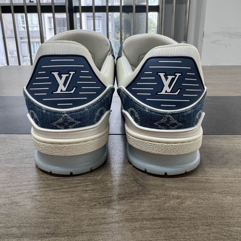 Louis Vuitton Louis Vuitton Blue and White Leather Low-Top Sneakers -2508 Size US 8.5 / EU 41-42 - 3 Thumbnail