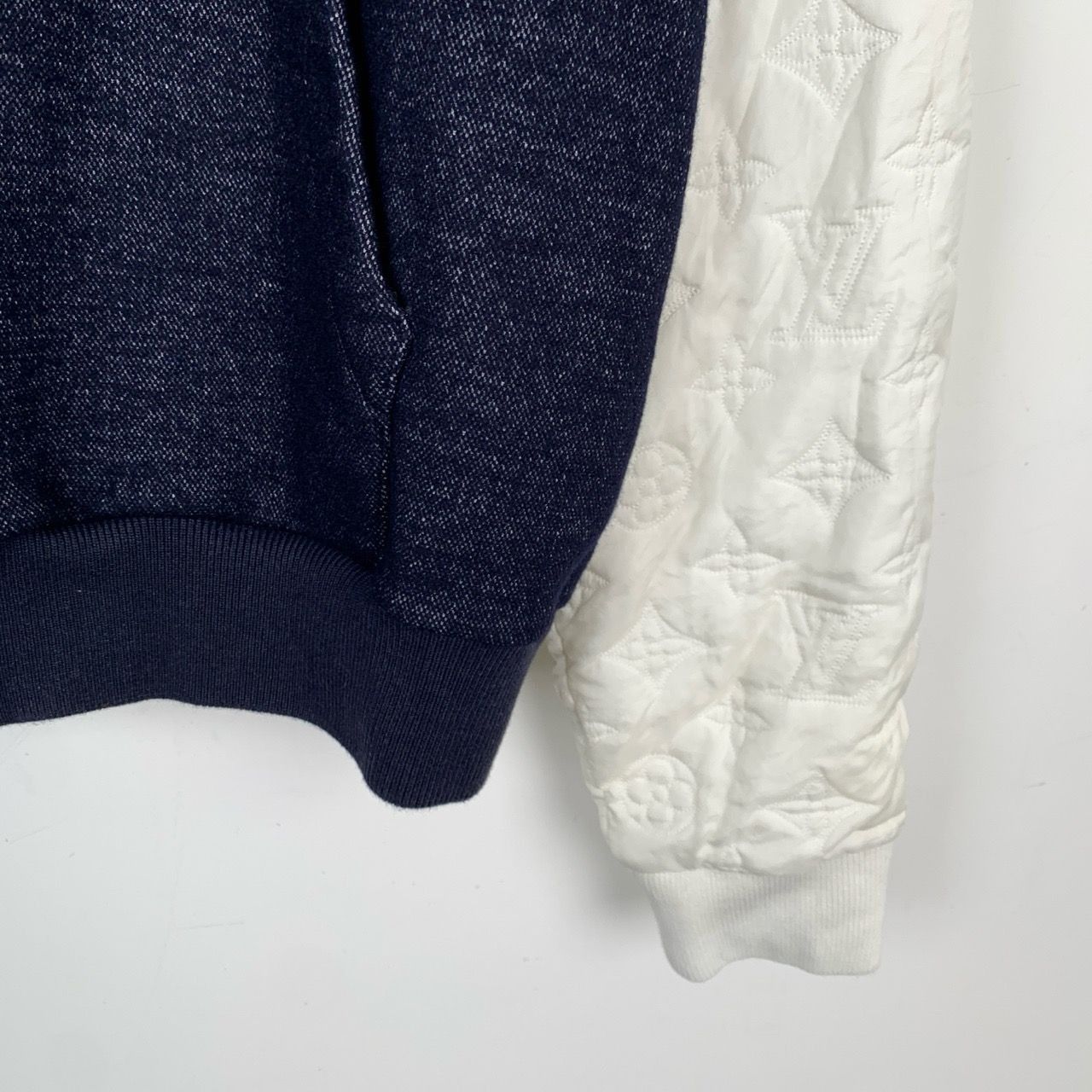 Louis Vuitton Louis Vuitton Blue & White Hooded Zip-Up Sweatshirt XL Size US XL / EU 56 / 4 - 4 Thumbnail