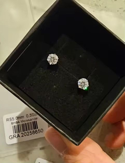 Other 0.5 carat (5 mm ) Moissanite Screw Stud Earrings Size ONE SIZE - 5 Thumbnail