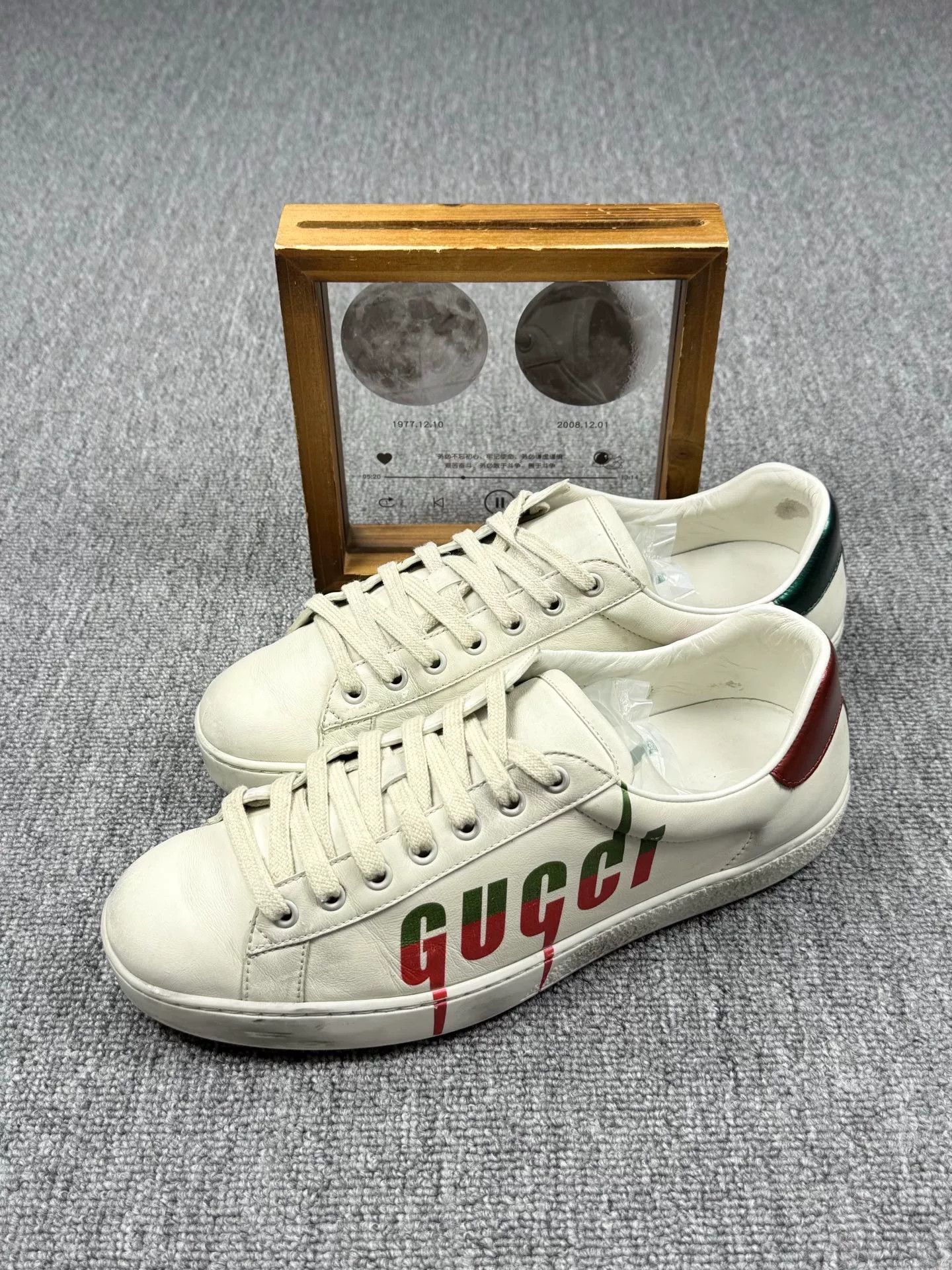 Gucci Gucci Retro Lowtop Sneakers 7 Men Size US 7 / EU 40 - 1 Thumbnail