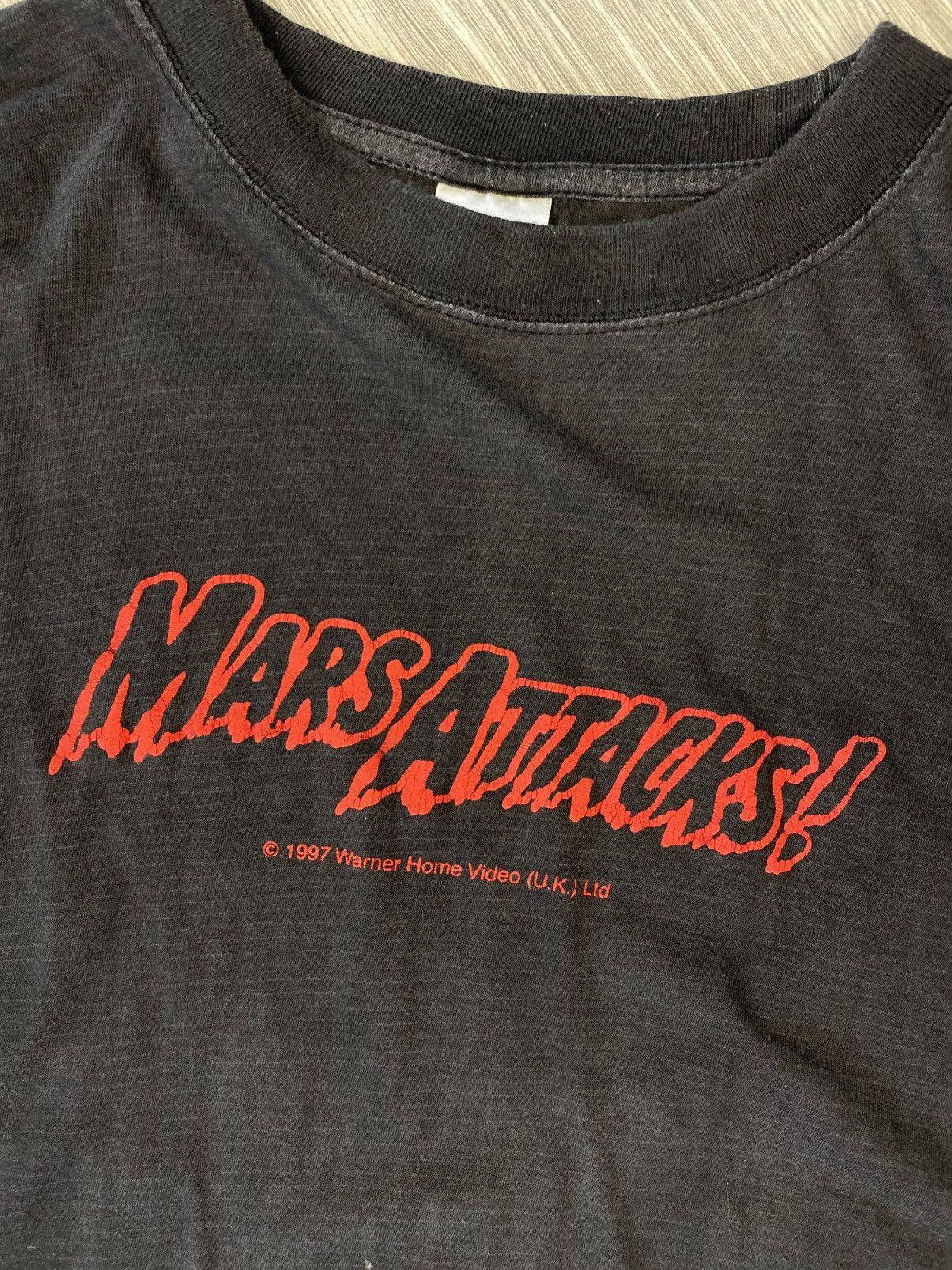 Japanese Brand × Vintage Mars attacks 1997 Warner home video Size US XL / EU 56 / 4 - 2 Thumbnail