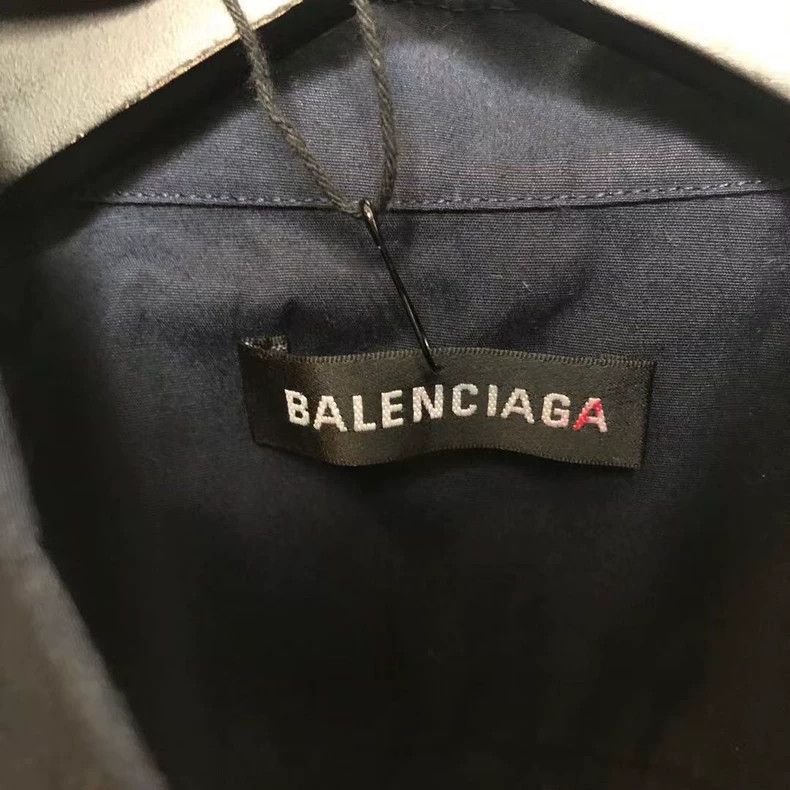 Balenciaga Balenciaga size 39 Navy Blue Back Letter Short Sleeve Shir Size US M / EU 48-50 / 2 - 3 Thumbnail
