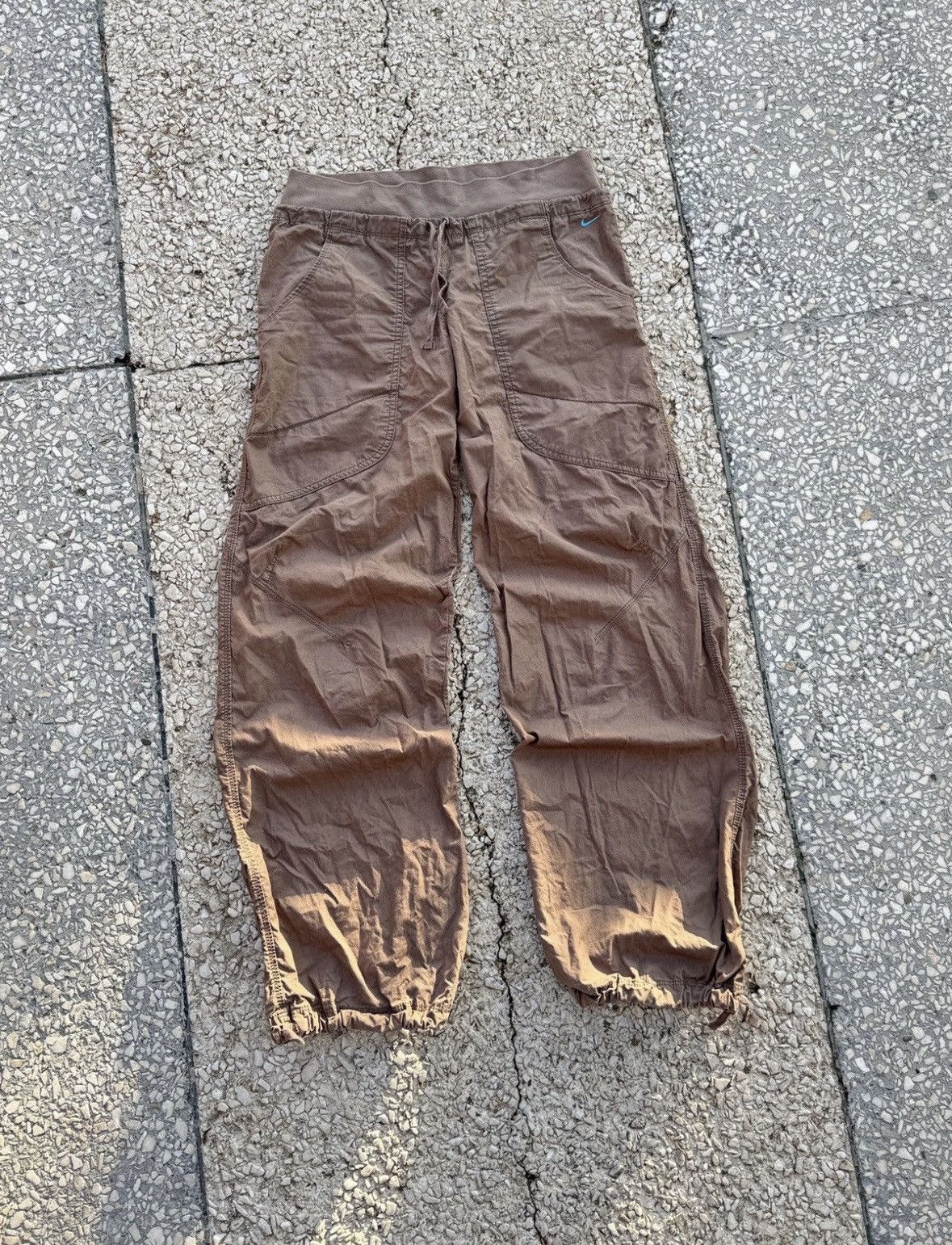 Nike Vintage Nike Cargo Brown Pants Travis Scott Size US 31 - 1 Thumbnail
