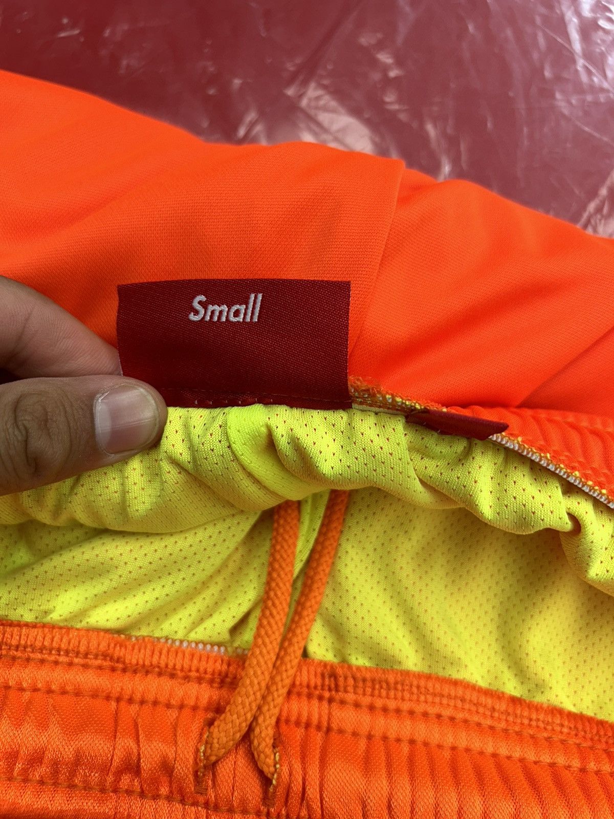Supreme Supreme 30 year of dedication shorts Size US 30 / EU 46 - 7 Thumbnail