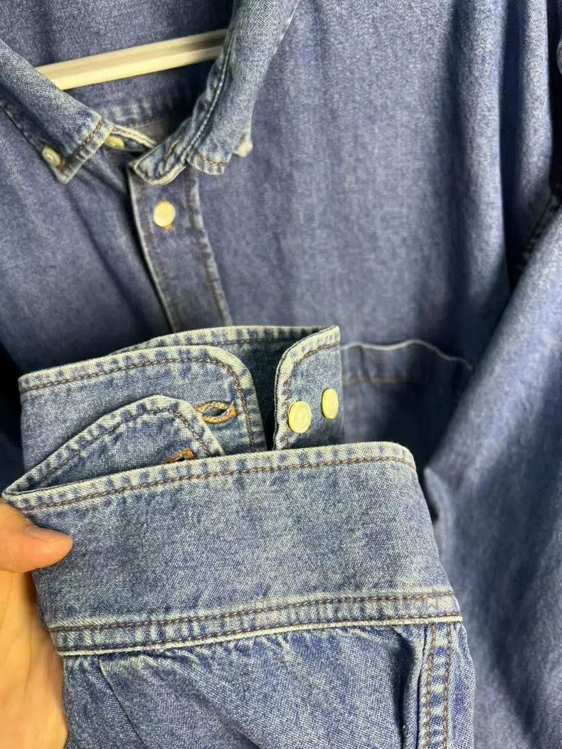 Balenciaga Balenciaga size 39 Back Logo Denim Jacket Size US M / EU 48-50 / 2 - 6 Thumbnail