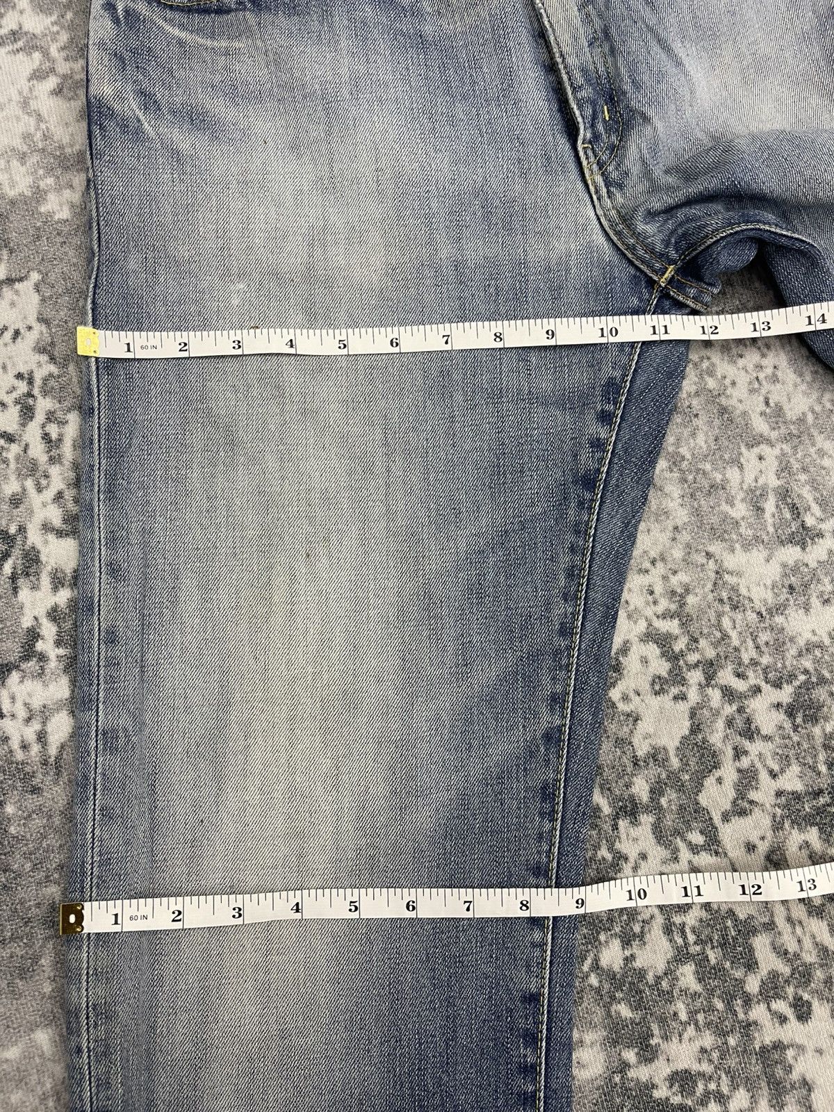 Uniqlo Vintage Uniqlo S002 Easy Fit Straight Distressed Denim Size US 31 - 14 Thumbnail