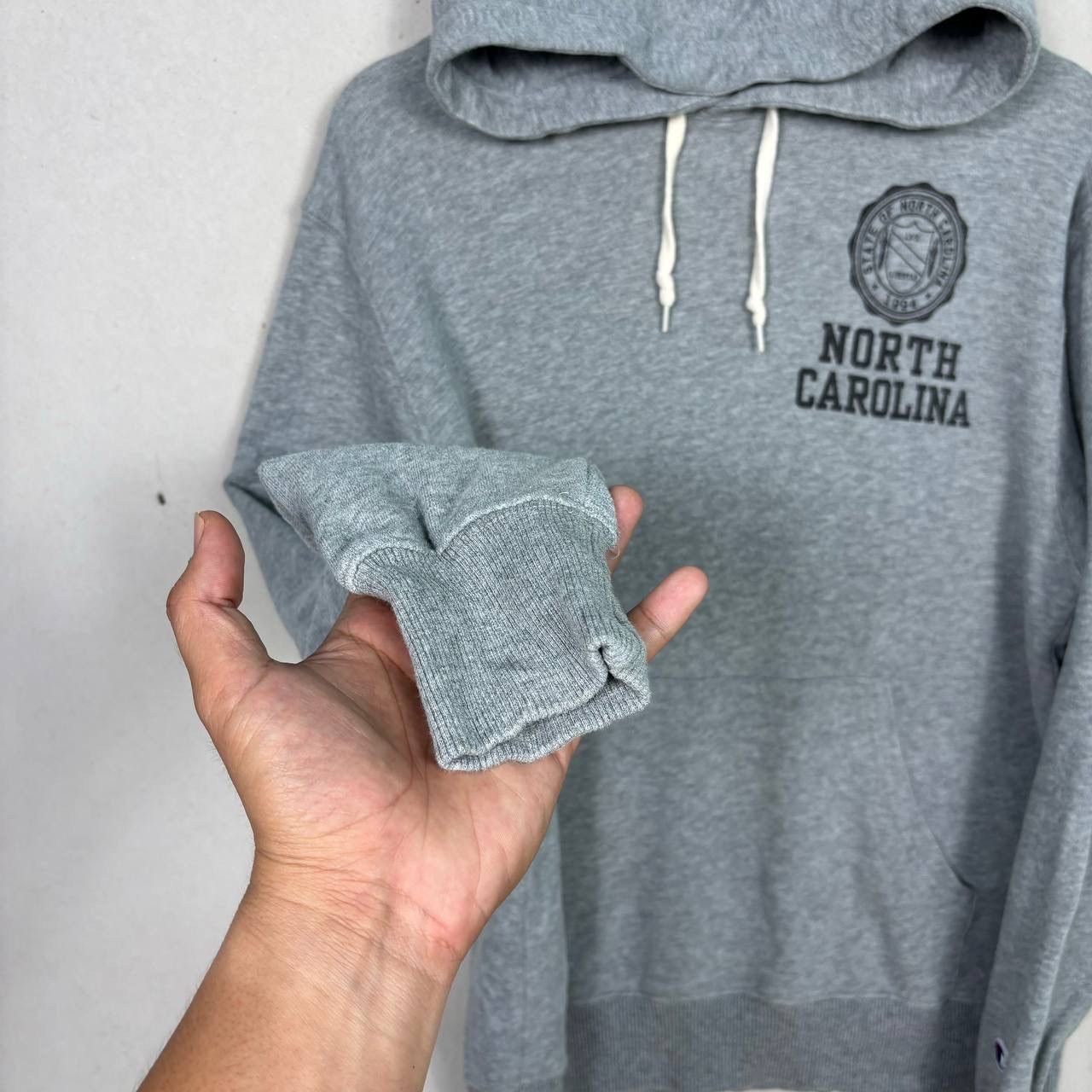 Champion Vintage Champion North Carolina Raleigh Hoodie Grey Medium Size US M / EU 48-50 / 2 - 6 Thumbnail