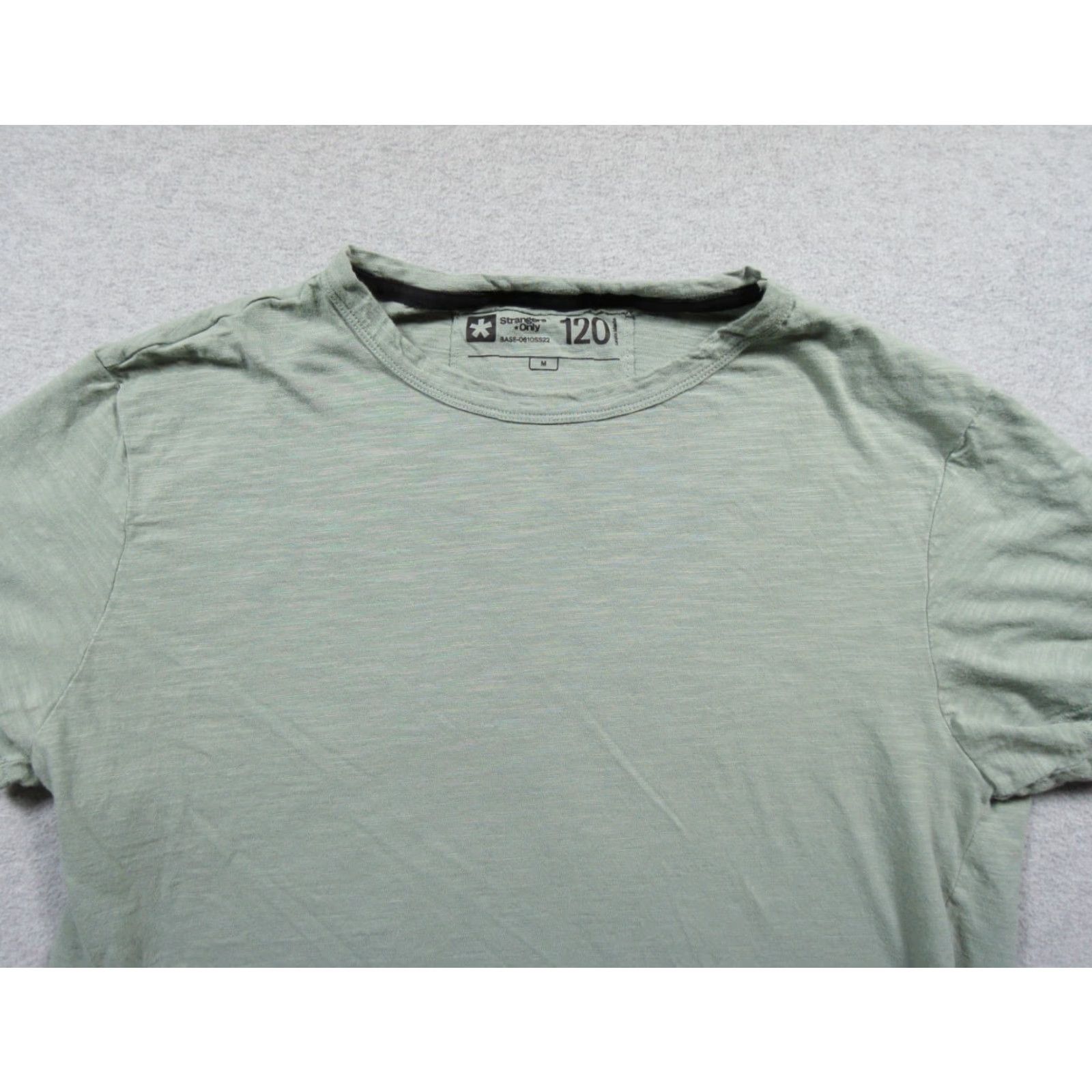 Vintage Strangers Only Shirt Mens Medium Green Short Sleeve Crewneck Tee Adult Casual Size US M / EU 48-50 / 2 - 2 Thumbnail