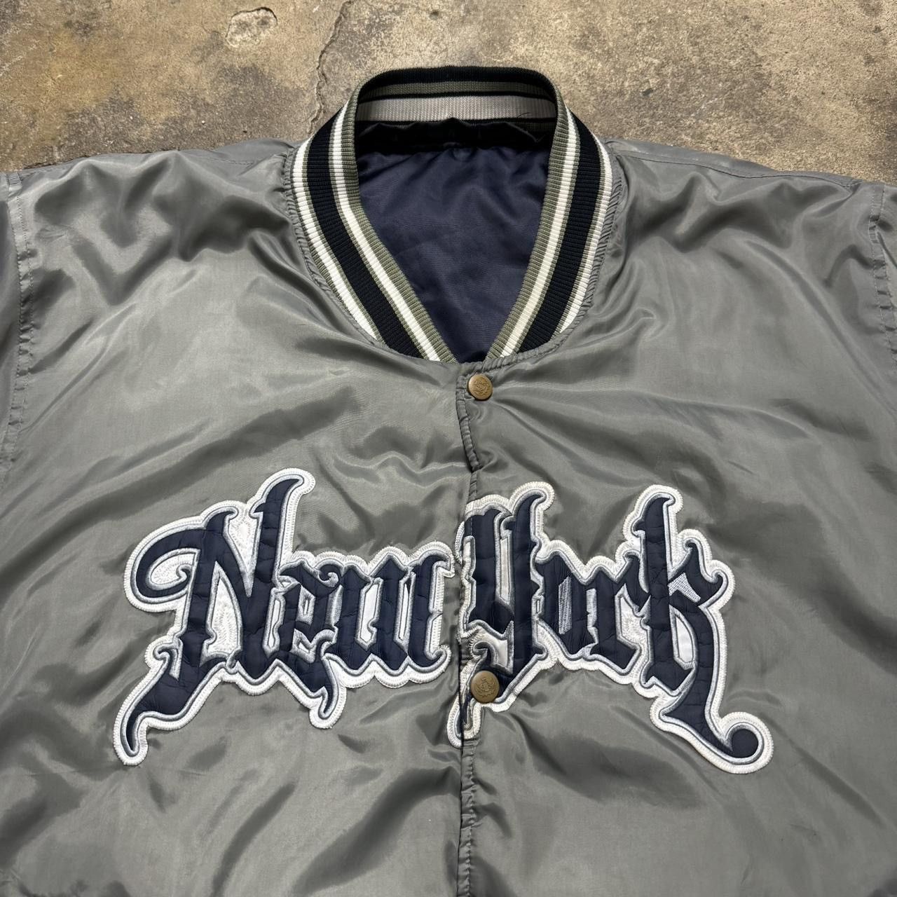 Vintage Vintage 90s Baggy New York Reversible Bomber Jacket Size US XL / EU 56 / 4 - 5 Thumbnail