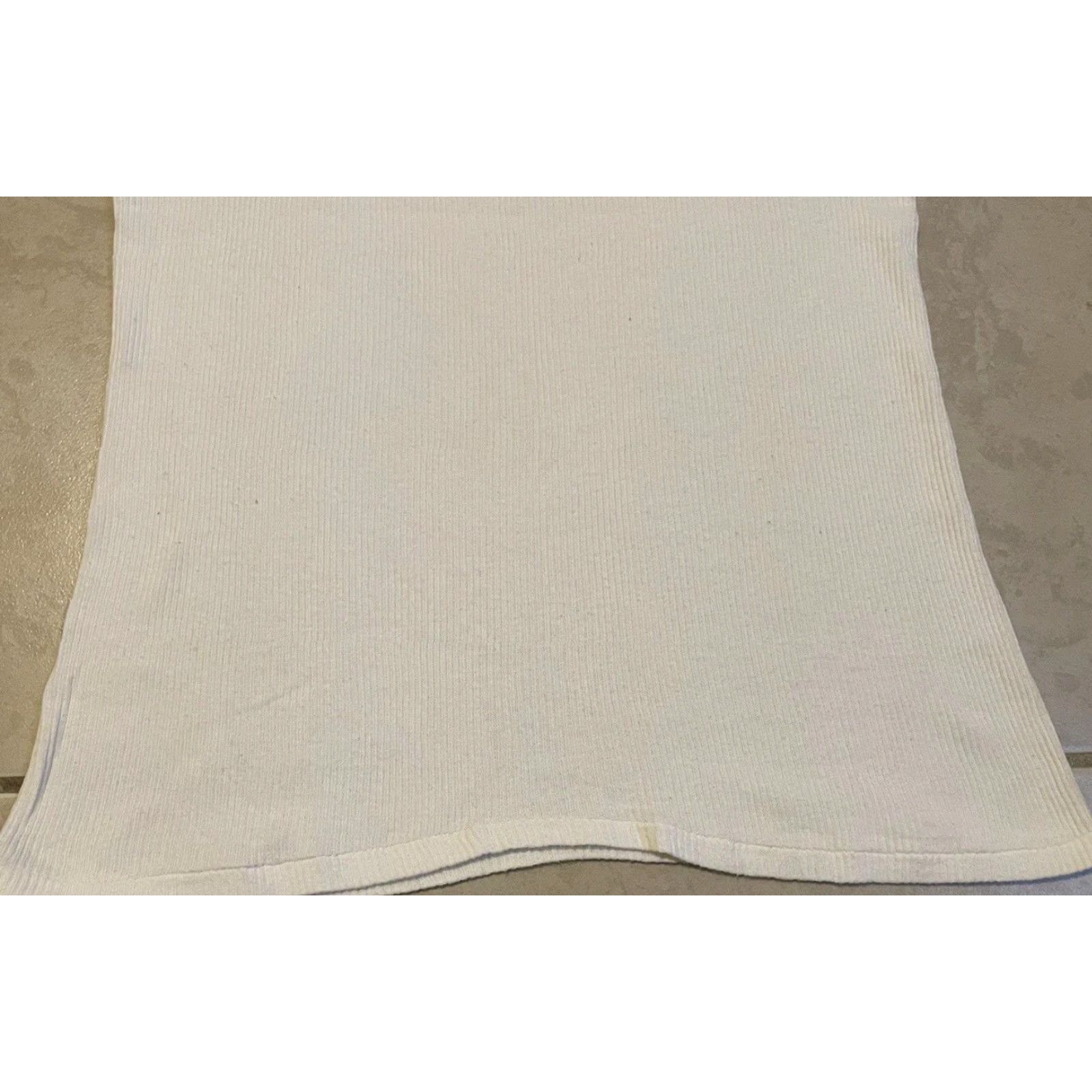 Hanes VINTAGE Hanes Tank Top S White 80s 90s Ribbed Faded Single Stitch Men Sleeveless T-Shirt Grunge Punk Skate Surf Trucker Biker 90s USA Rock Size US S / EU 44-46 / 1 - 5 Thumbnail