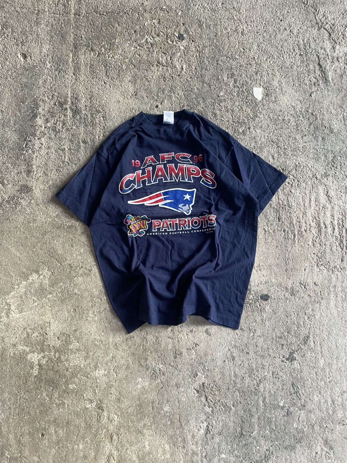 NFL Vintage 1996 New England Patriots NFL single stitch tee Size US XL / EU 56 / 4 - 1 Thumbnail