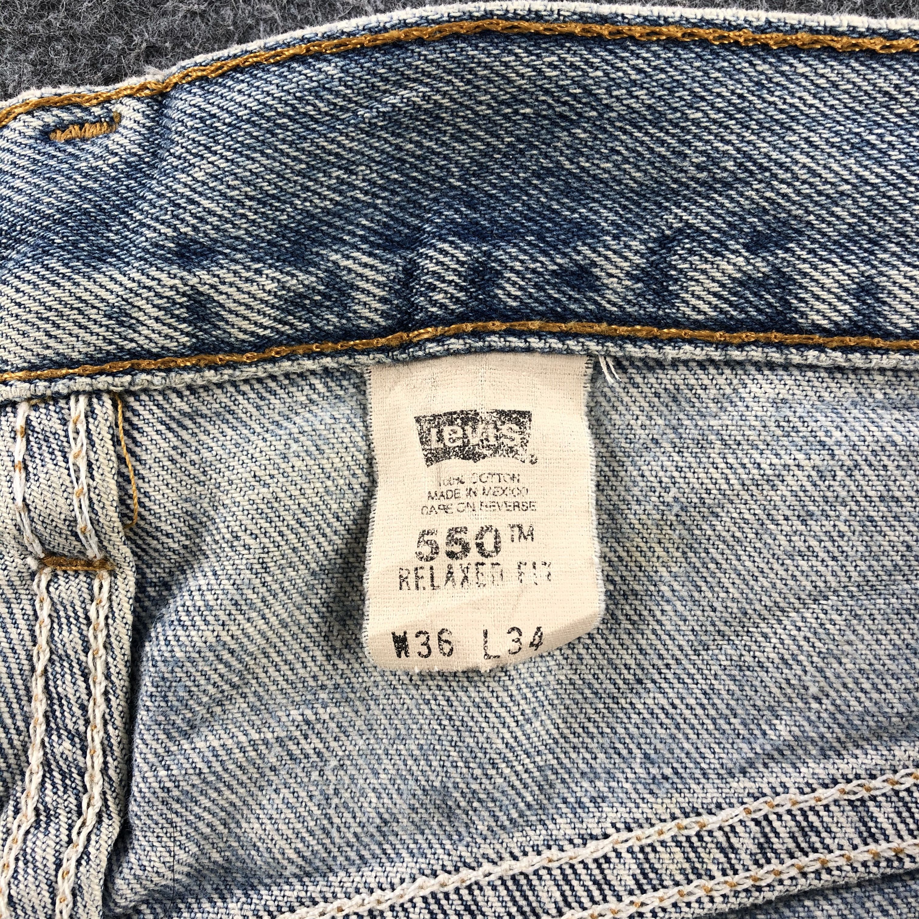Levi's Vintage 90s Distress Levis 550 Light Wash Jeans-J1294 Size US 35 - 10 Thumbnail