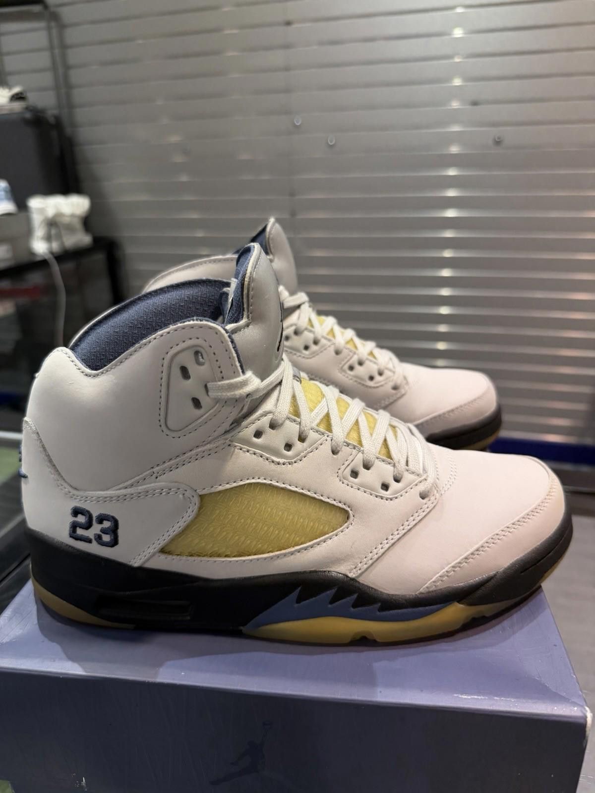 Jordan Brand Jordan 5 Retro A Ma Maniere Dawn (W) Size 10W/8.5M Size US 10 / IT 40 - 2 Thumbnail