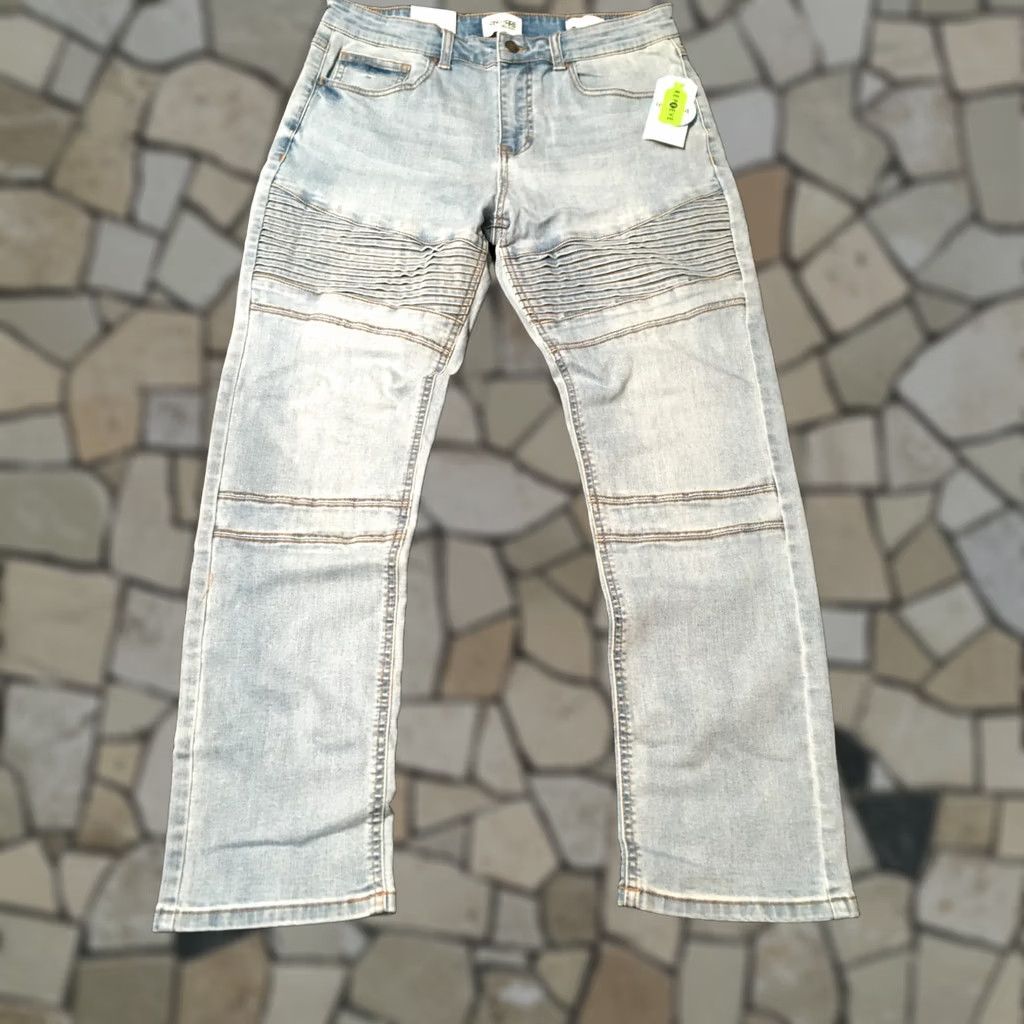 Ring Of Fire Ring of Fire Jeans Slim Straight 30 Light Blue Denim Cotton Spandex 5-Pocket Mens Modern Vintage? No, Vintage: N/A Size US 30 / EU 46 - 1 Thumbnail