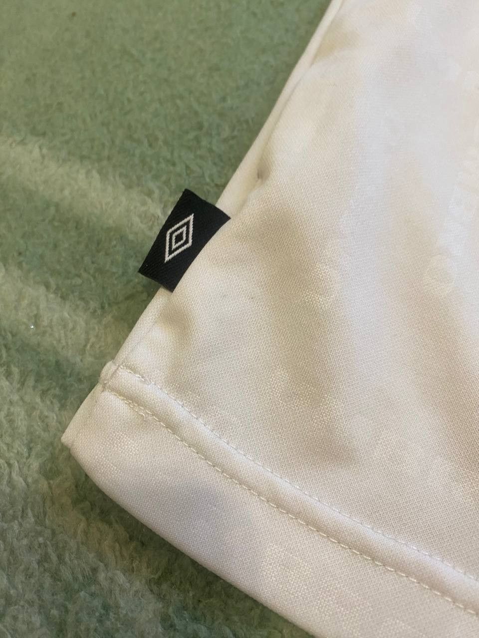 Umbro Vintage Umbro Y2K Logo Short Sleeve T-Shirt Size XL Size US XL / EU 56 / 4 - 12 Thumbnail
