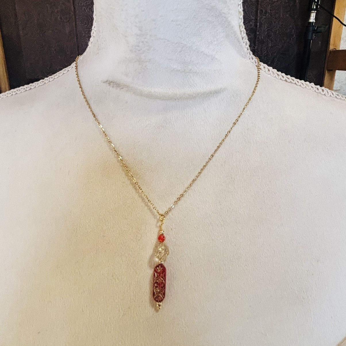 Handmade Handcrafted elegant glass beaded pendant on chain necklace Size ONE SIZE - 3 Thumbnail