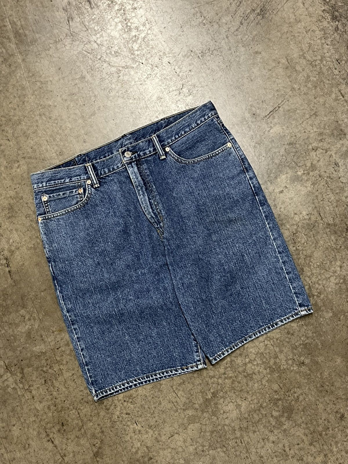 Levi's × Vintage Levi’s jorts baggy fit y2k skater streetwear hype vintage Size US 38 / EU 54 - 7 Thumbnail