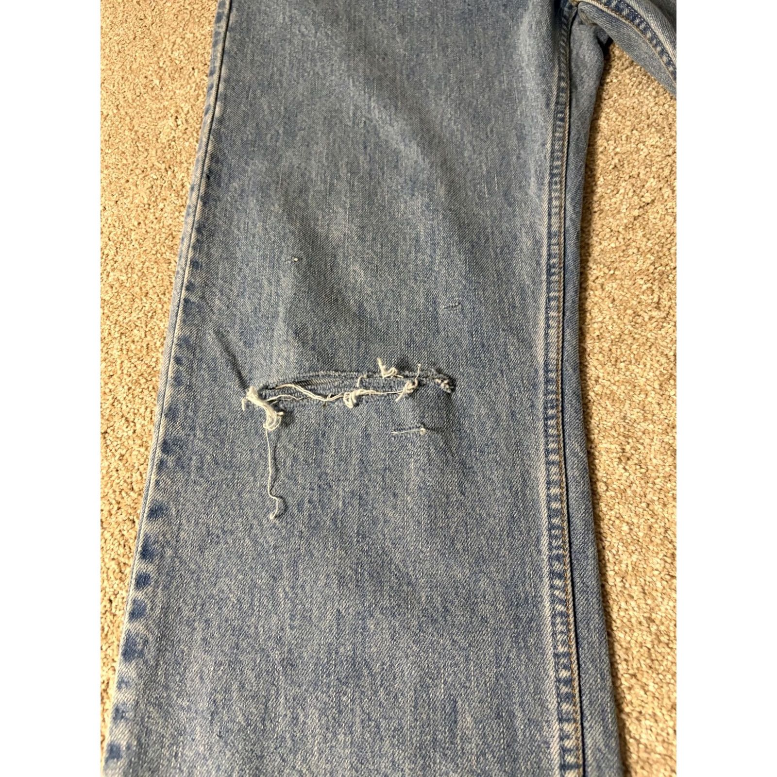 Levi's Levi's 505 Jeans Mens 36x30 Light Wash Blue Regular Straight Denim Distressed Pockets Vintage No Size US 36 / EU 52 - 4 Thumbnail