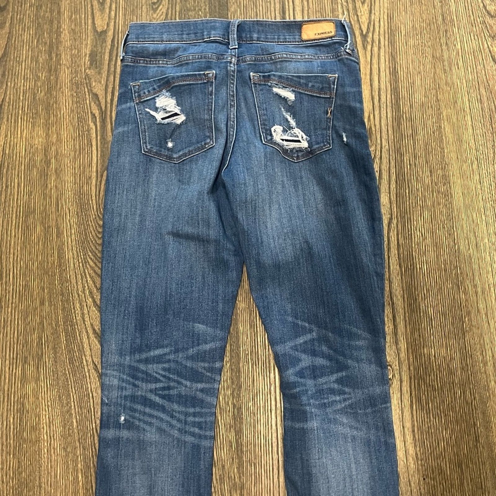 Express Express Super Skinny Jeans Mid Rise Whisker Distressed 2L Size 26" / US 2 / IT 38 - 13 Thumbnail