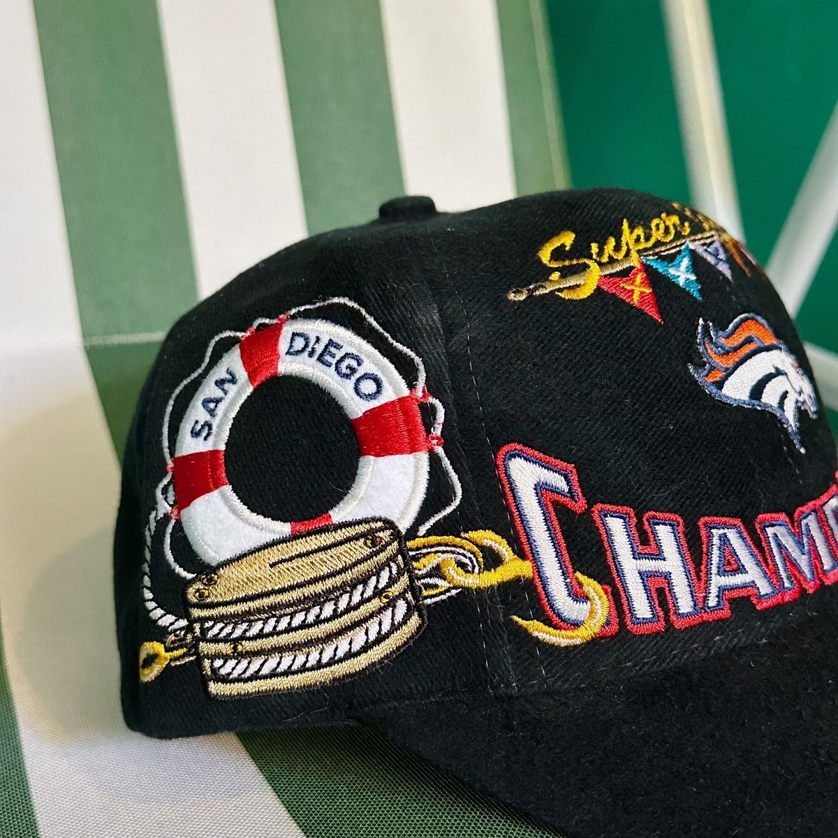 Logo Athletic × NFL × Vintage Vintage Denver Broncos Super Bowl 32 Champion NFL Hat Size ONE SIZE - 3 Thumbnail