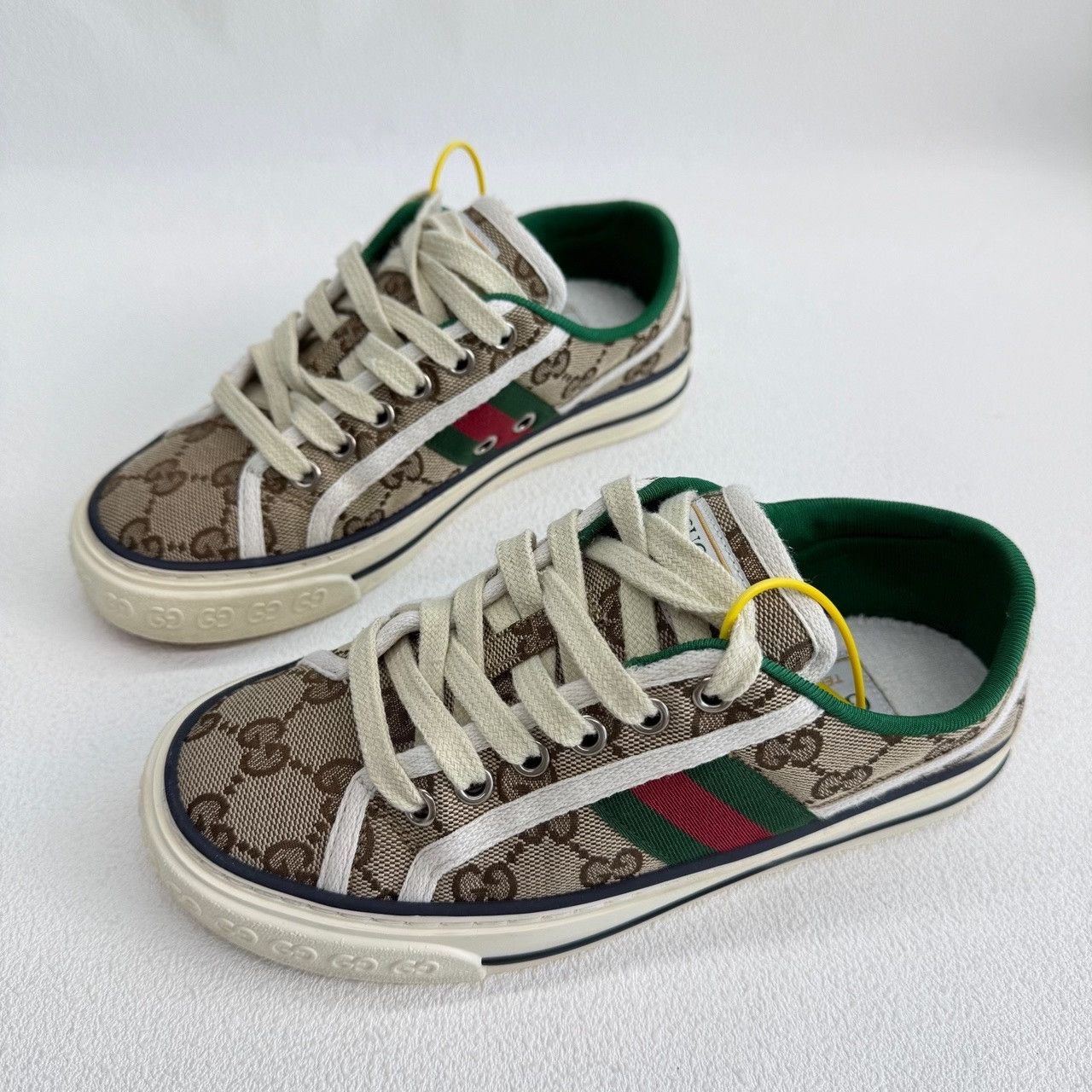 Gucci Gucci Tennis Lowtop Sneakers us_4 Women Size US 4 / IT 34 - 1 Thumbnail