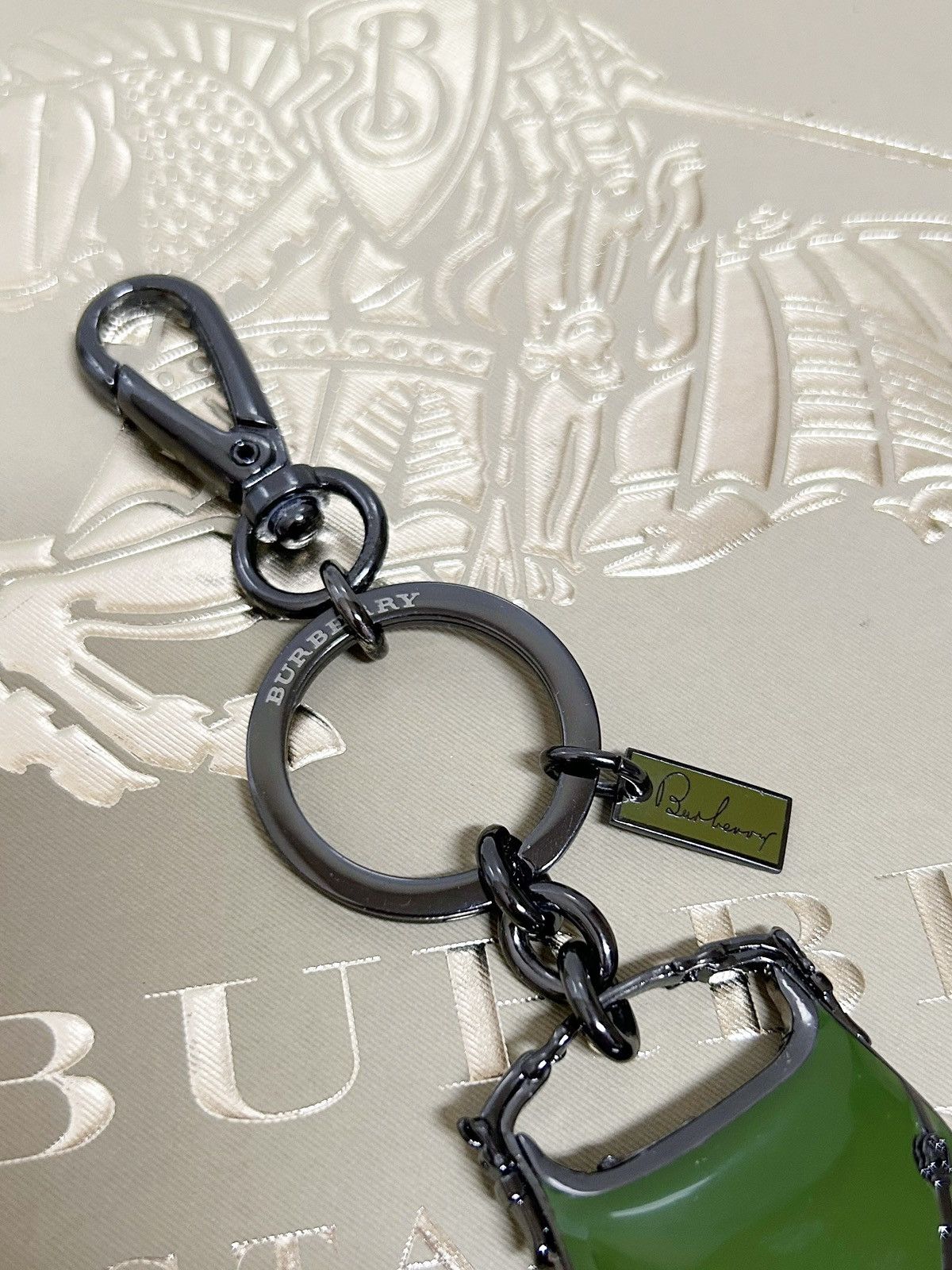 Burberry Authentic Burberry New Metal Green Mini Bag Charm / Keychain Size ONE SIZE - 2 Thumbnail