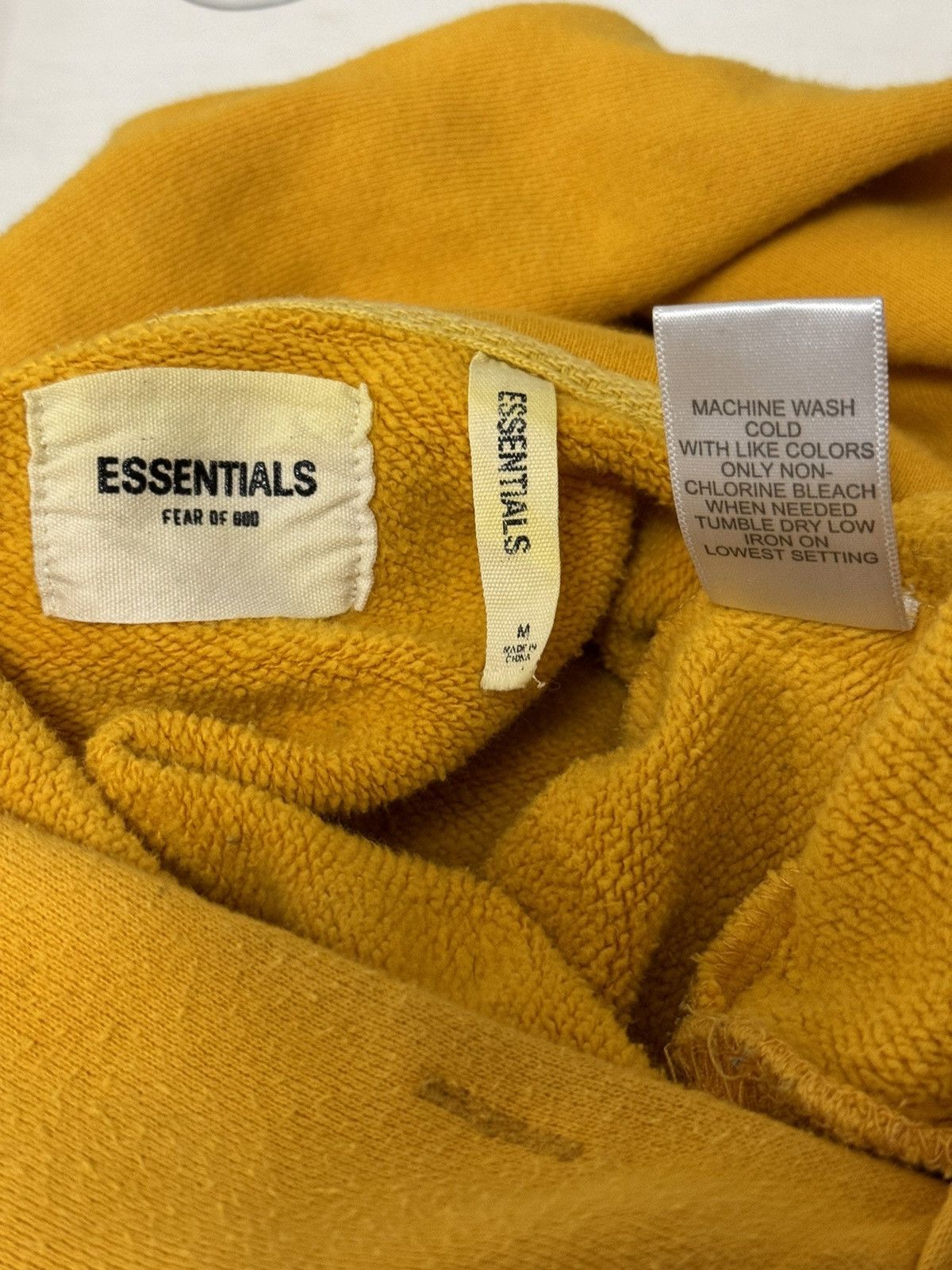 Fear of God 🔥Fear of God Essentials LONG BEACH Hoodie Yellow SZ Medium Size US M / EU 48-50 / 2 - 13 Thumbnail