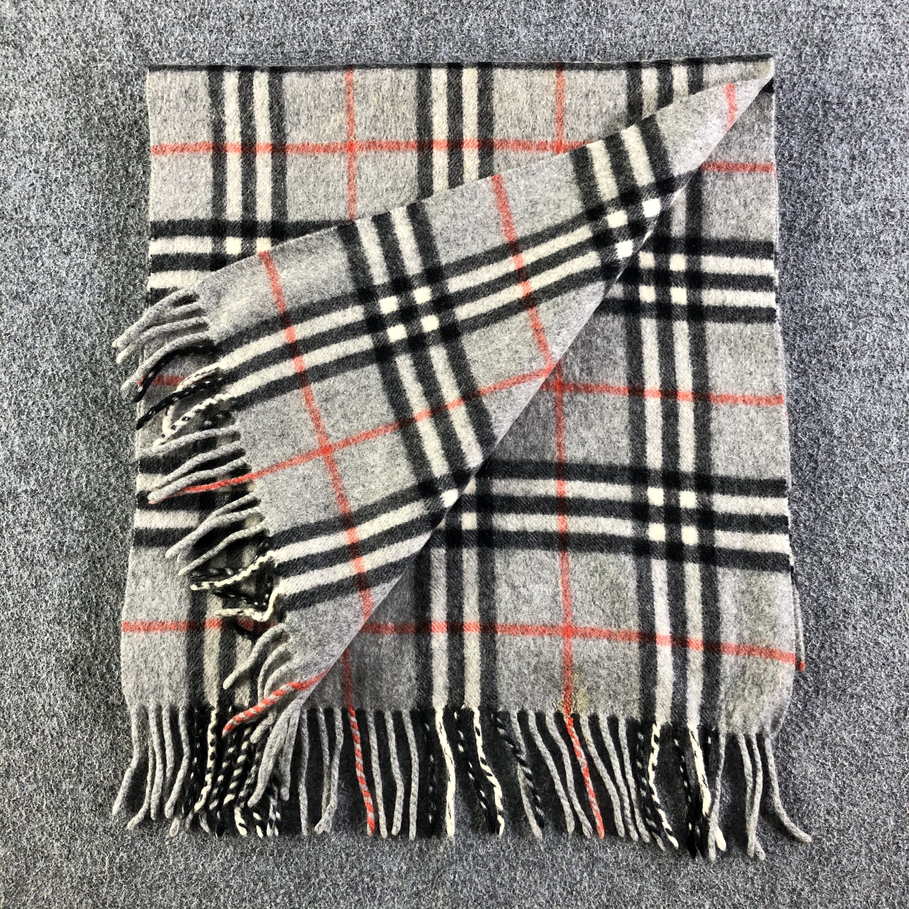 Burberry Burberrys Pure Cashmere Scarf / Muffler / Neckwear P302 Size ONE SIZE - 7 Thumbnail