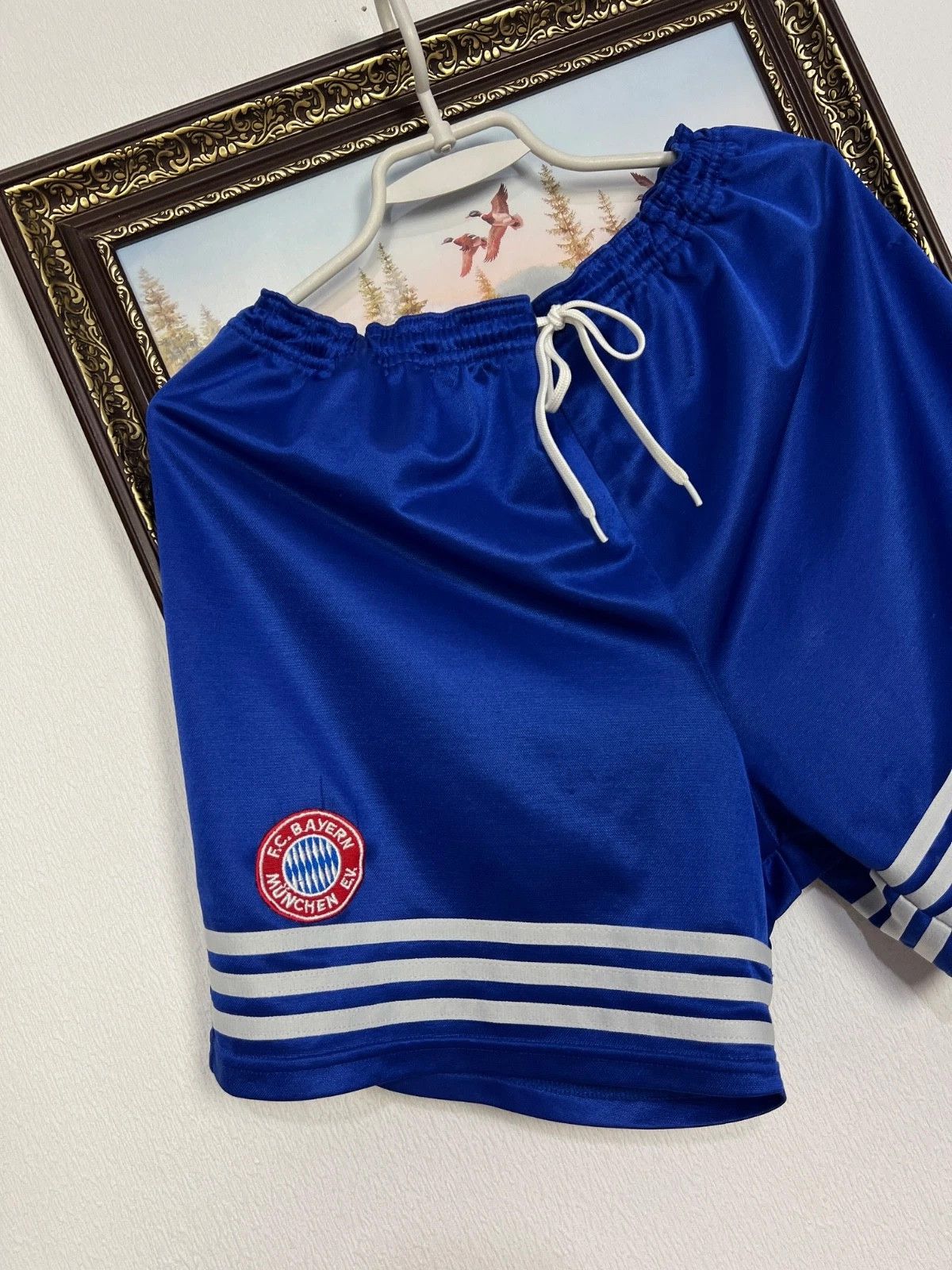 Adidas Vintage Adidas Bayern Munich Football Soccer Shorts Rare Size US 34 / EU 50 - 2 Thumbnail