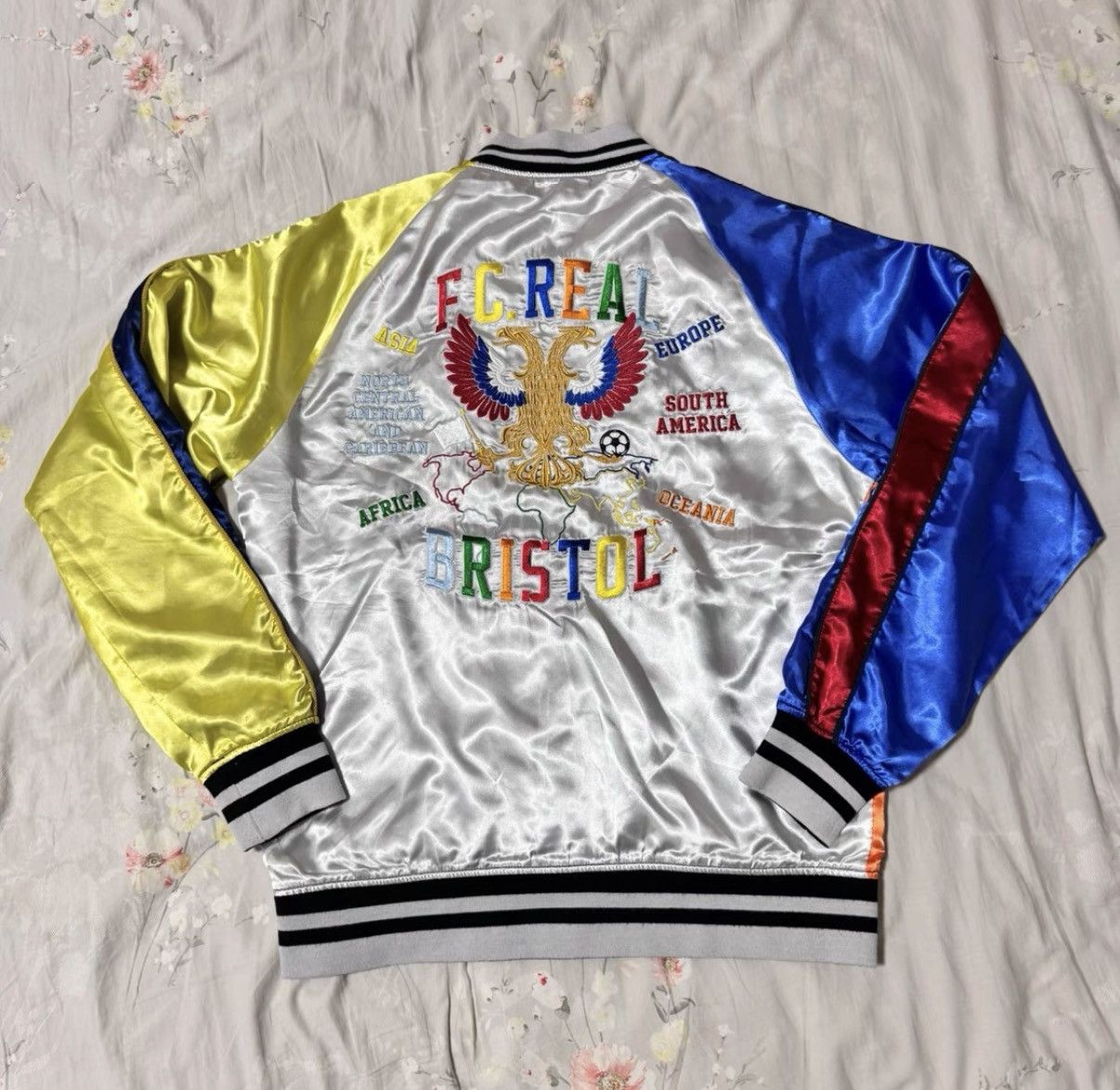 F.C. Real Bristol F.C. Real Bristol FCRB Reversible silk souvenir jacket Size US M / EU 48-50 / 2 - 2 Thumbnail