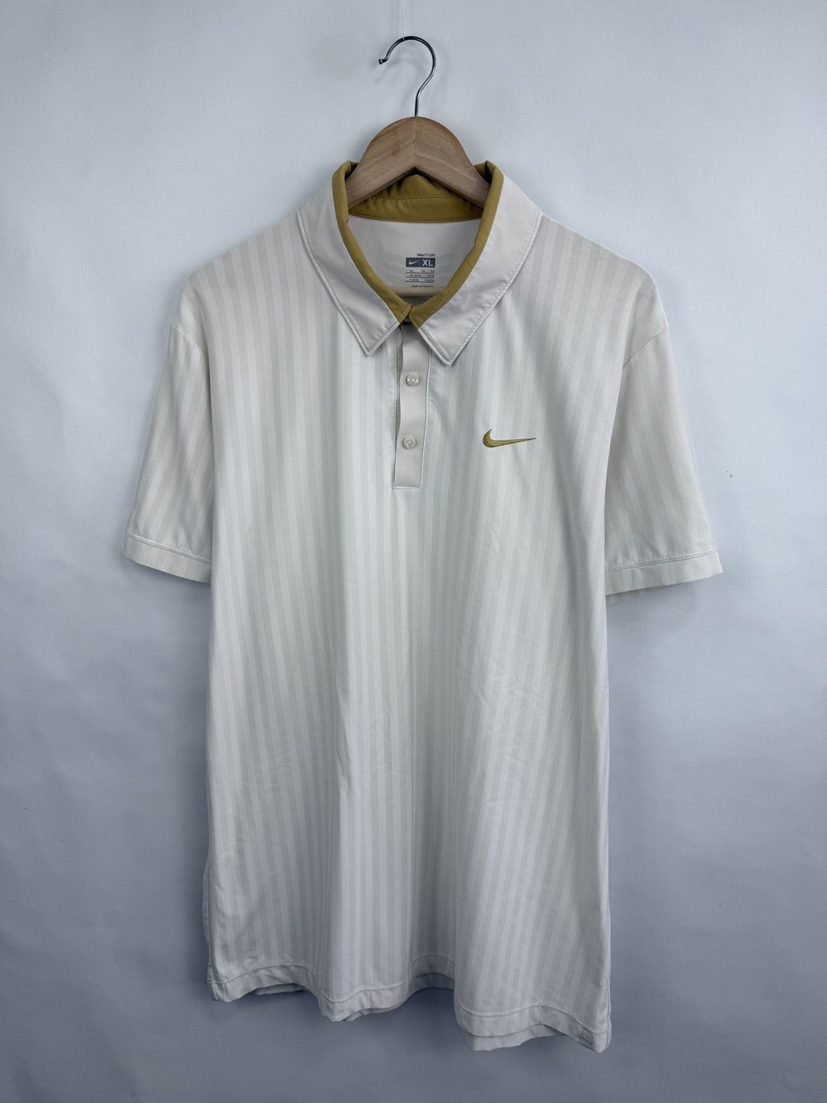 Nike 🎾 2009 Nike Roger Federer RF Gold Logo Wimbledon London Polo Size US XL / EU 56 / 4 - 4 Thumbnail