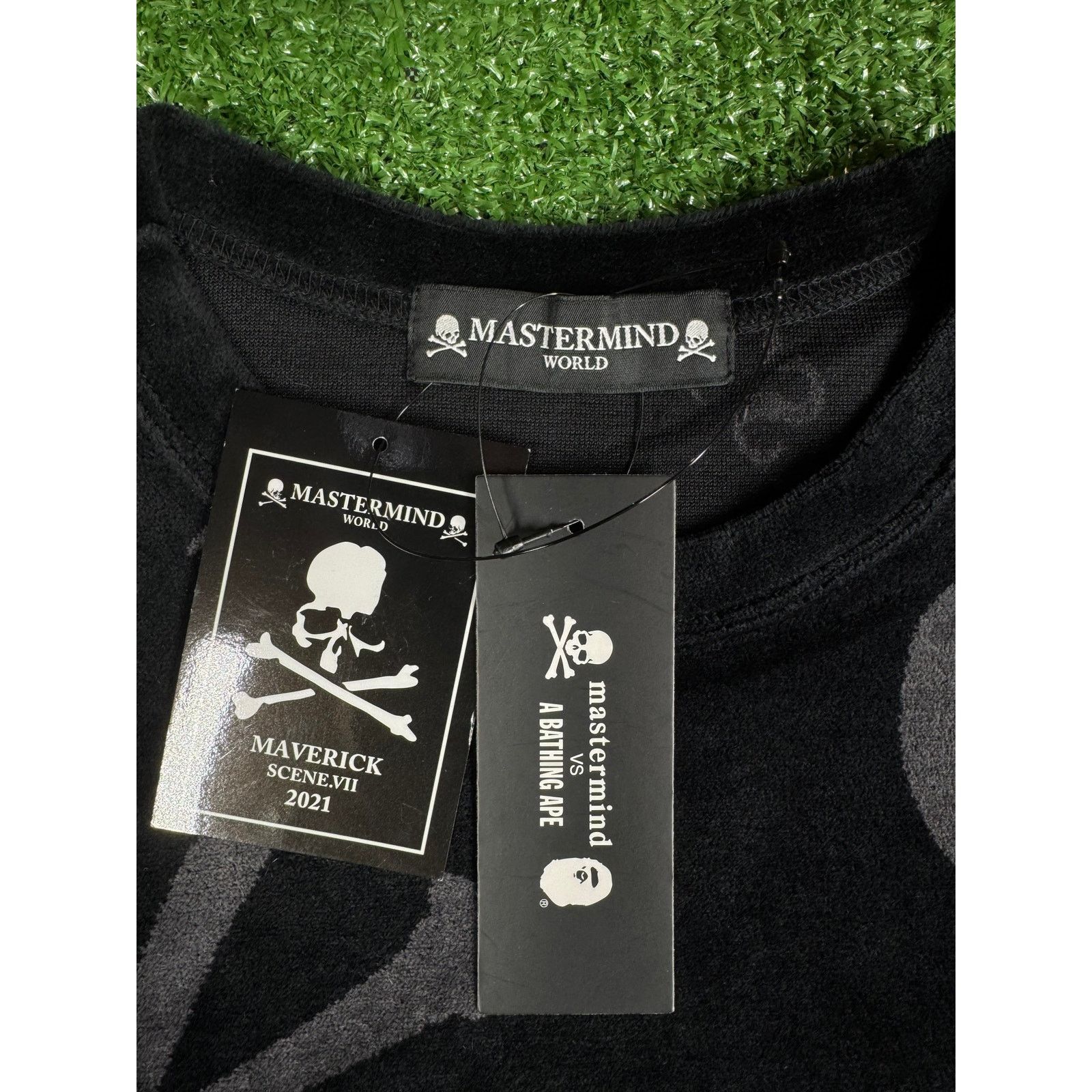 Mastermind Japan Mastermind Vs. Bape Velour Black All Over L/S Shirt Size SM Size US S / EU 44-46 / 1 - 7 Thumbnail