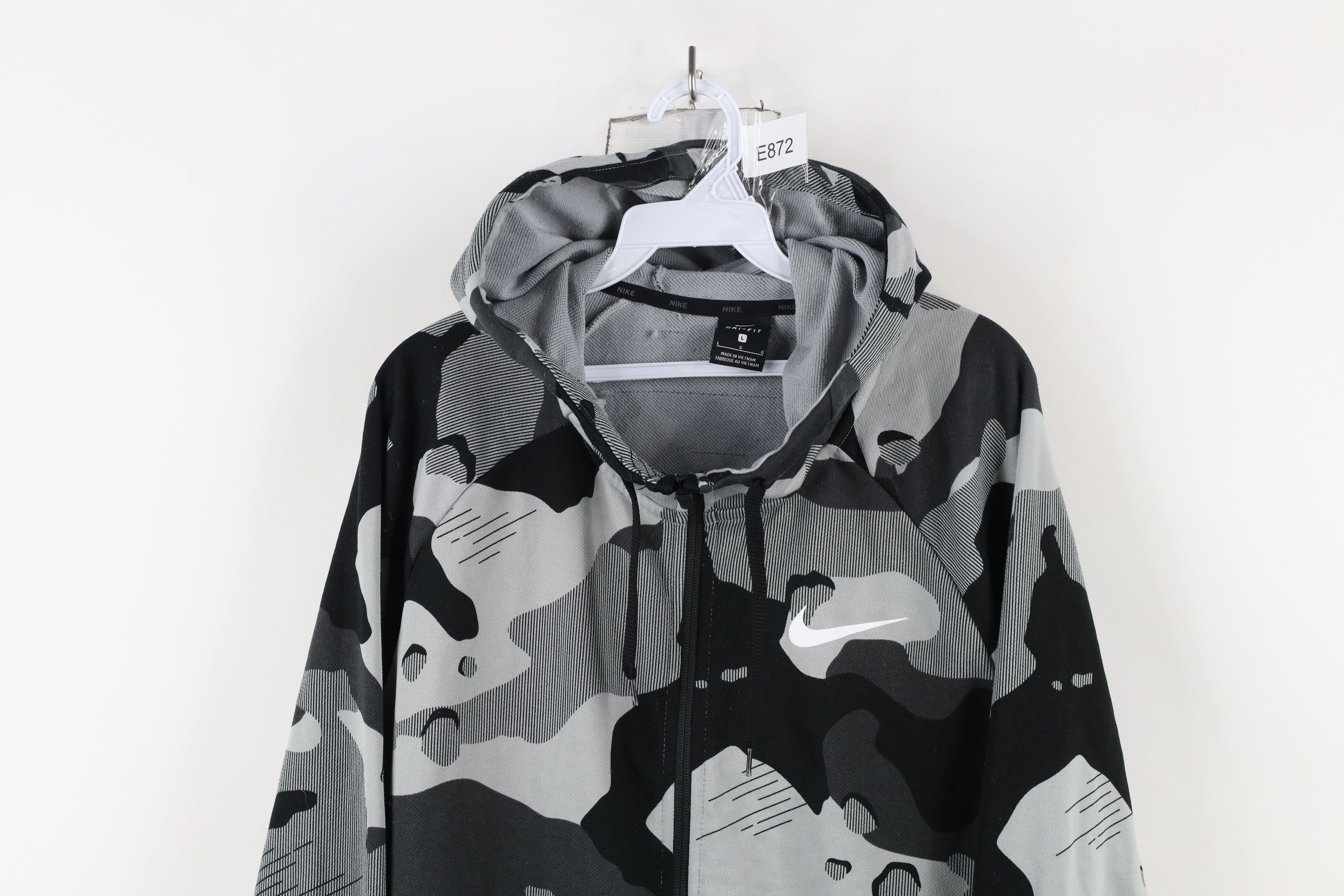 Nike × Vintage Vintage Y2K Nike Sportswear Camouflage Full Zip Hoodie Size US L / EU 52-54 / 3 - 2 Thumbnail